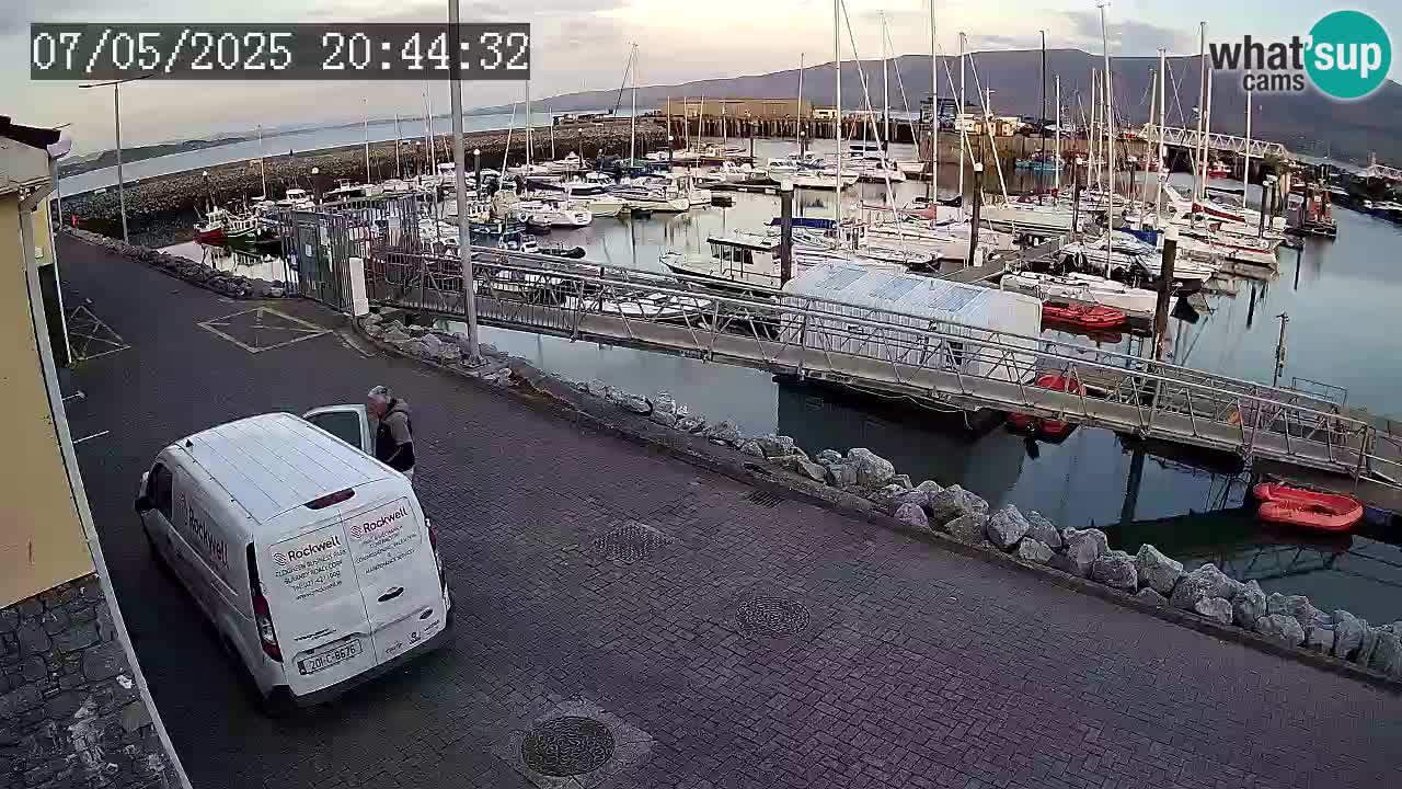 Fenit Marina spletna kamera