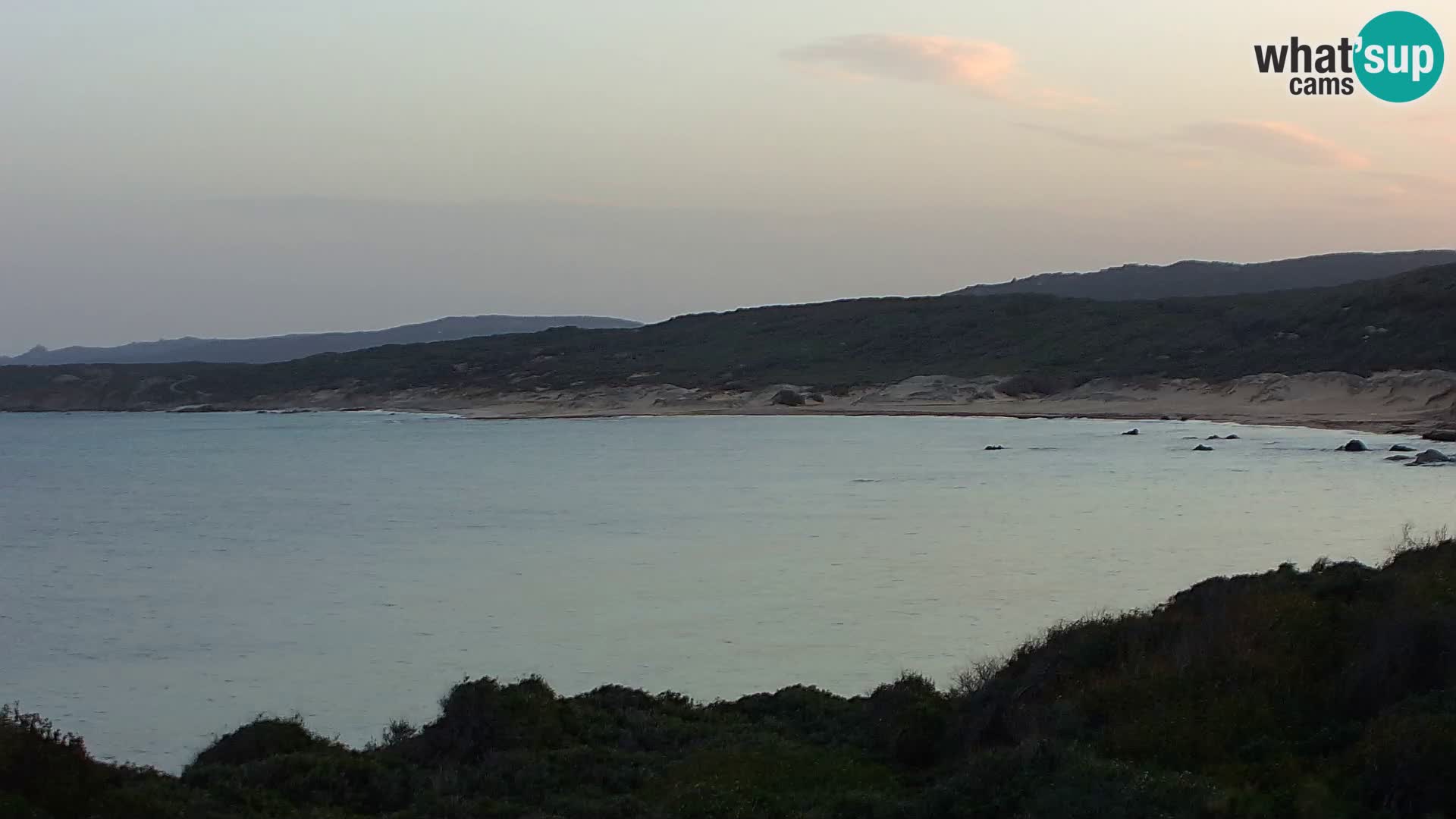 Plaža Naracu Nieddu spletna kamera – Aglientu – Sardinija