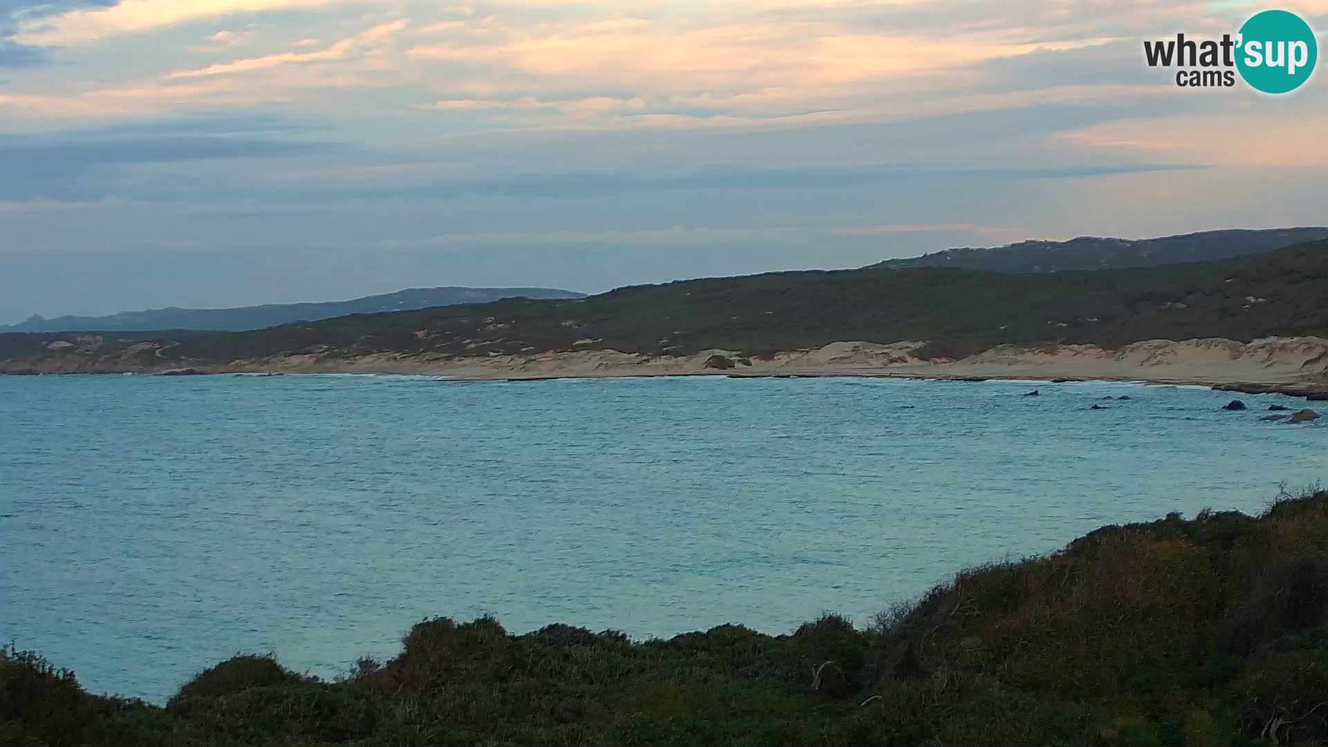 Plaža Naracu Nieddu spletna kamera – Aglientu – Sardinija