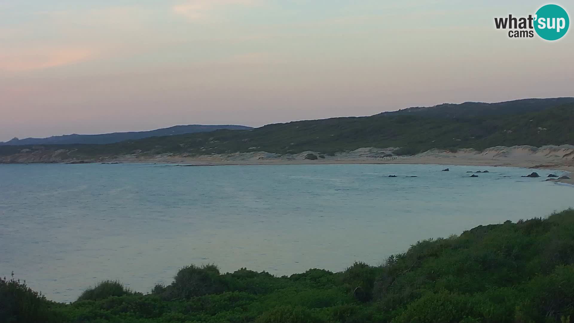 Plaža Naracu Nieddu spletna kamera – Aglientu – Sardinija