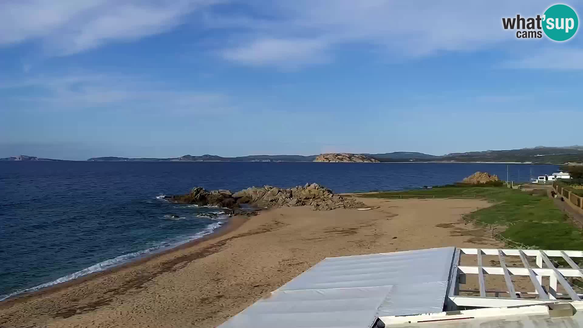 Plaža Vignola Mare spletna kamera Aglientu – Sardinija v živo