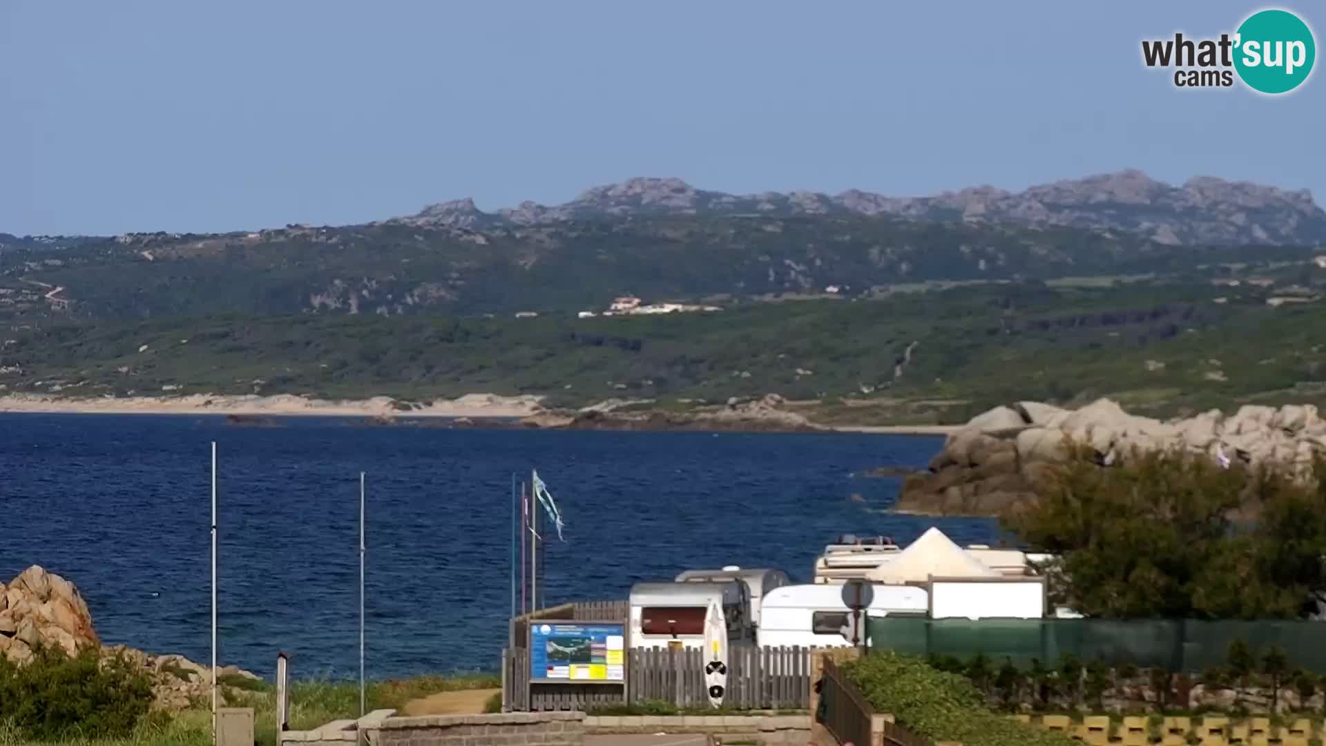 Plaža Vignola Mare spletna kamera Aglientu – Sardinija v živo