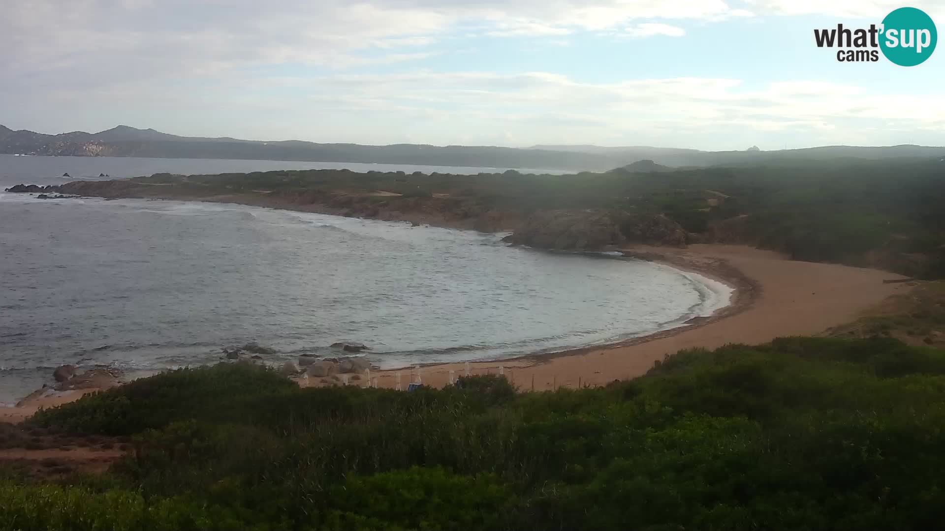 Spletna kamera v živo Plaža Cala Pischina – Aglientu – Sardinija