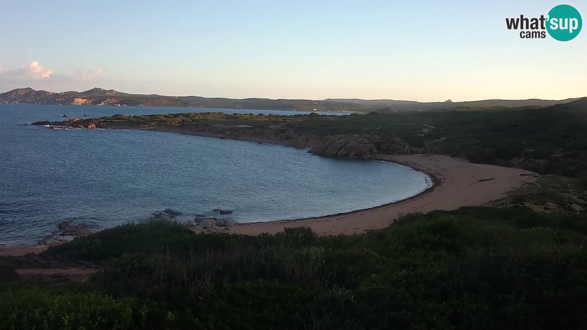 Web kamera uživo Cala Pischina plaža – Aglientu – Sardinija