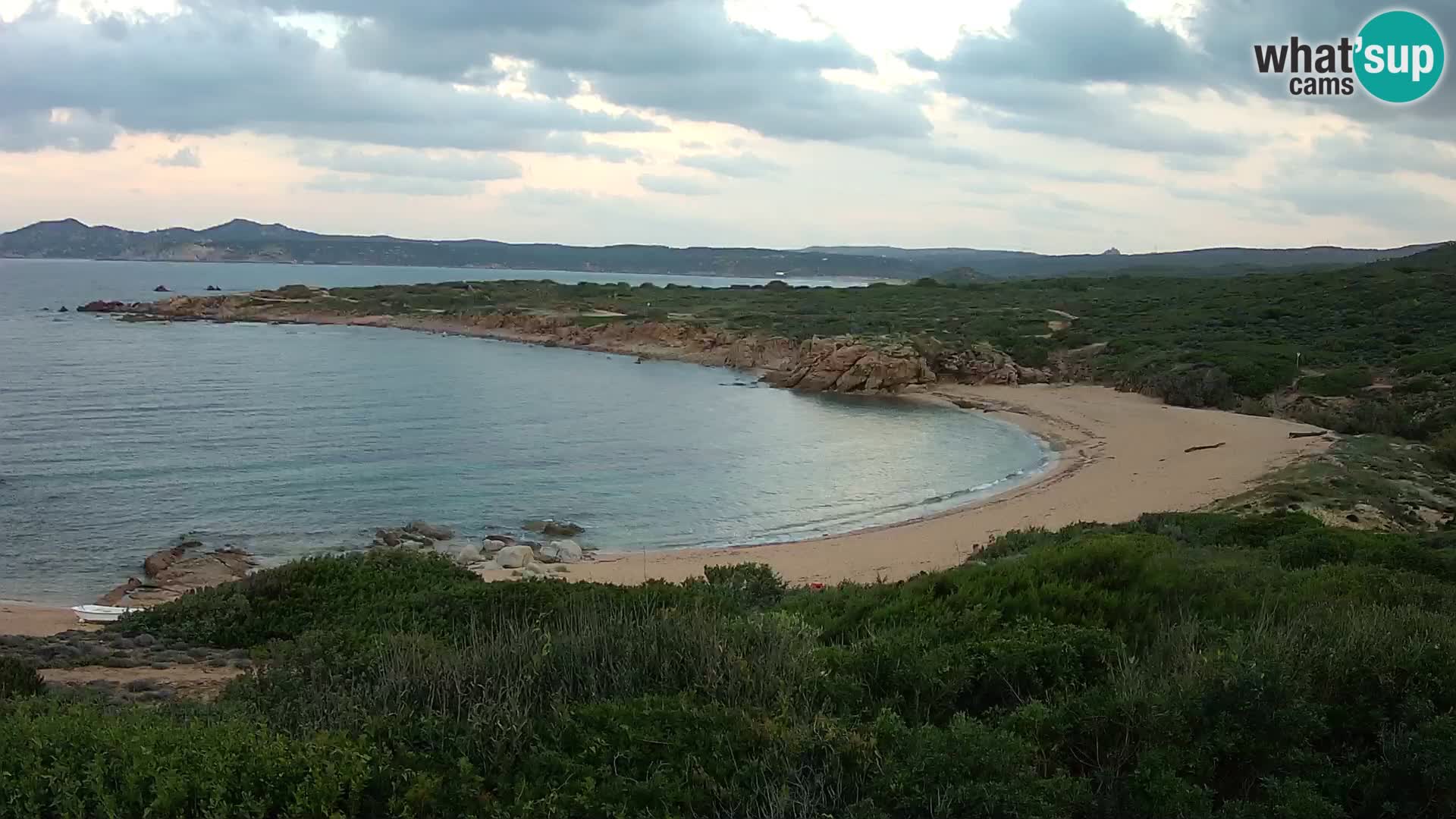 Web kamera uživo Cala Pischina plaža – Aglientu – Sardinija