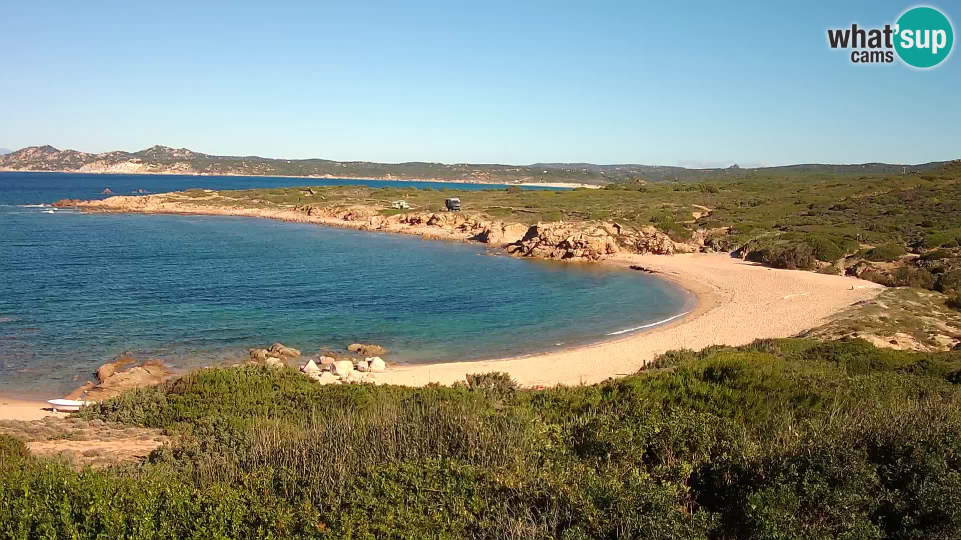 Spletna kamera v živo Plaža Cala Pischina – Aglientu – Sardinija