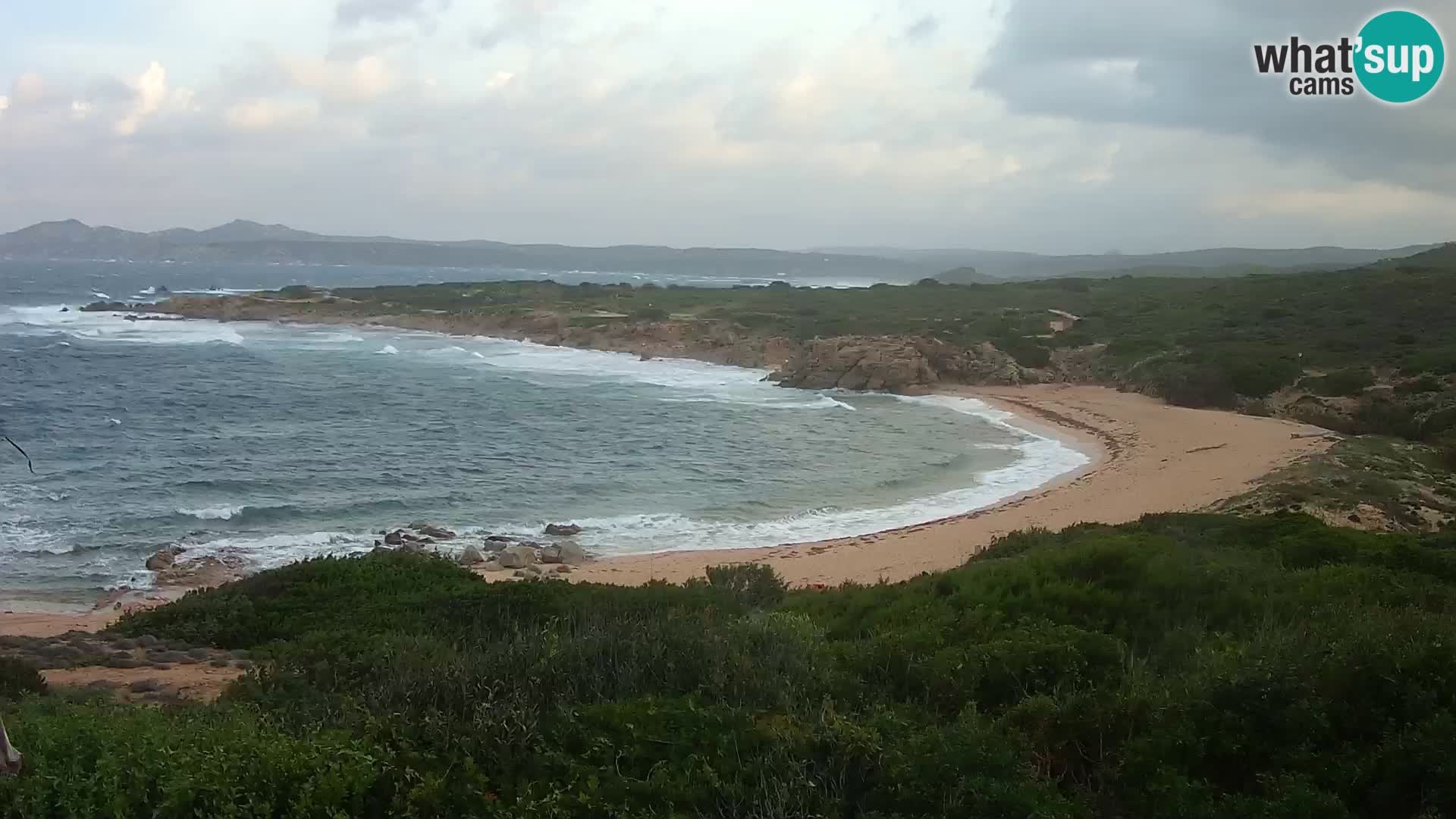 Spletna kamera v živo Plaža Cala Pischina – Aglientu – Sardinija