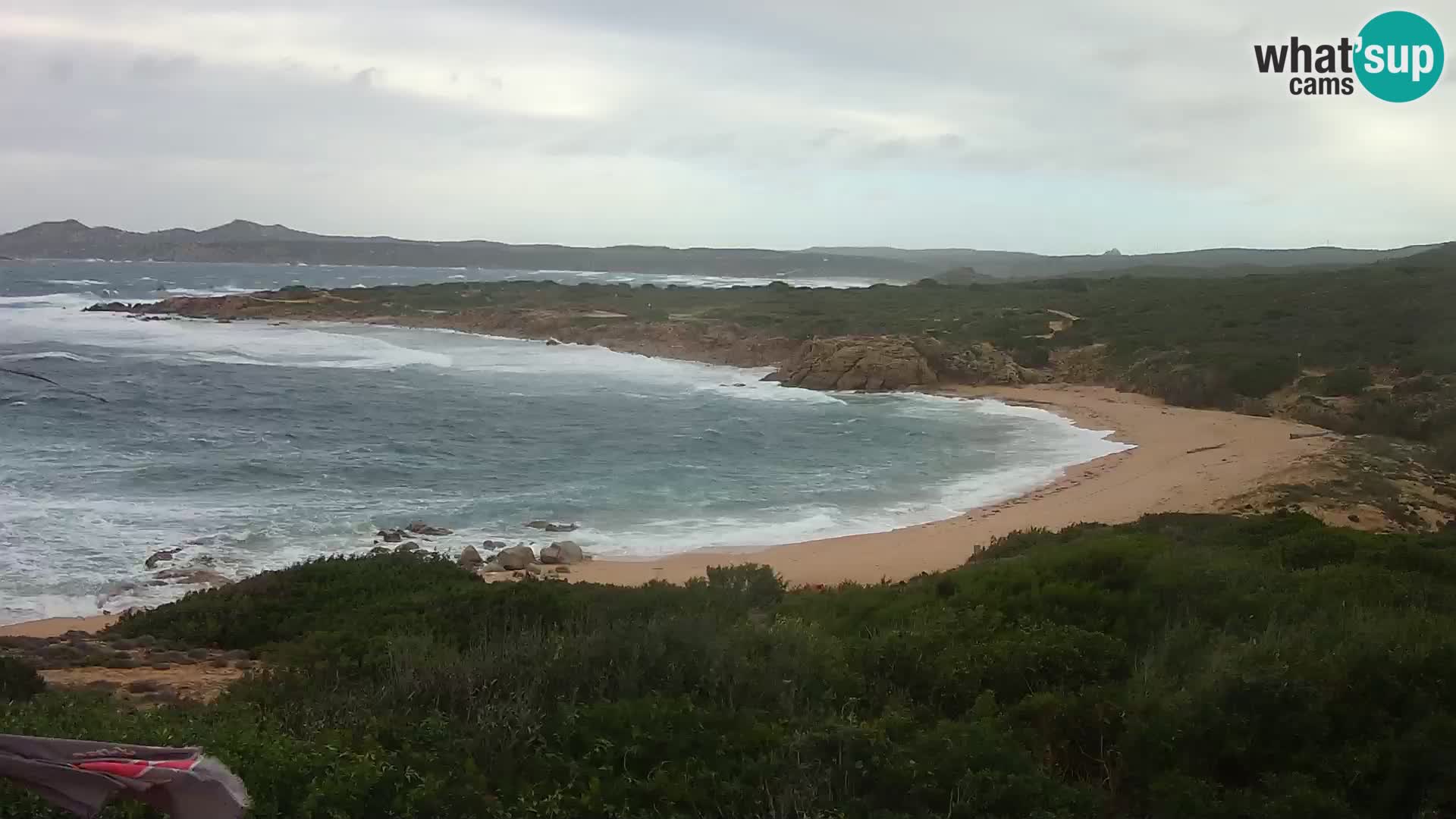 Web kamera uživo Cala Pischina plaža – Aglientu – Sardinija