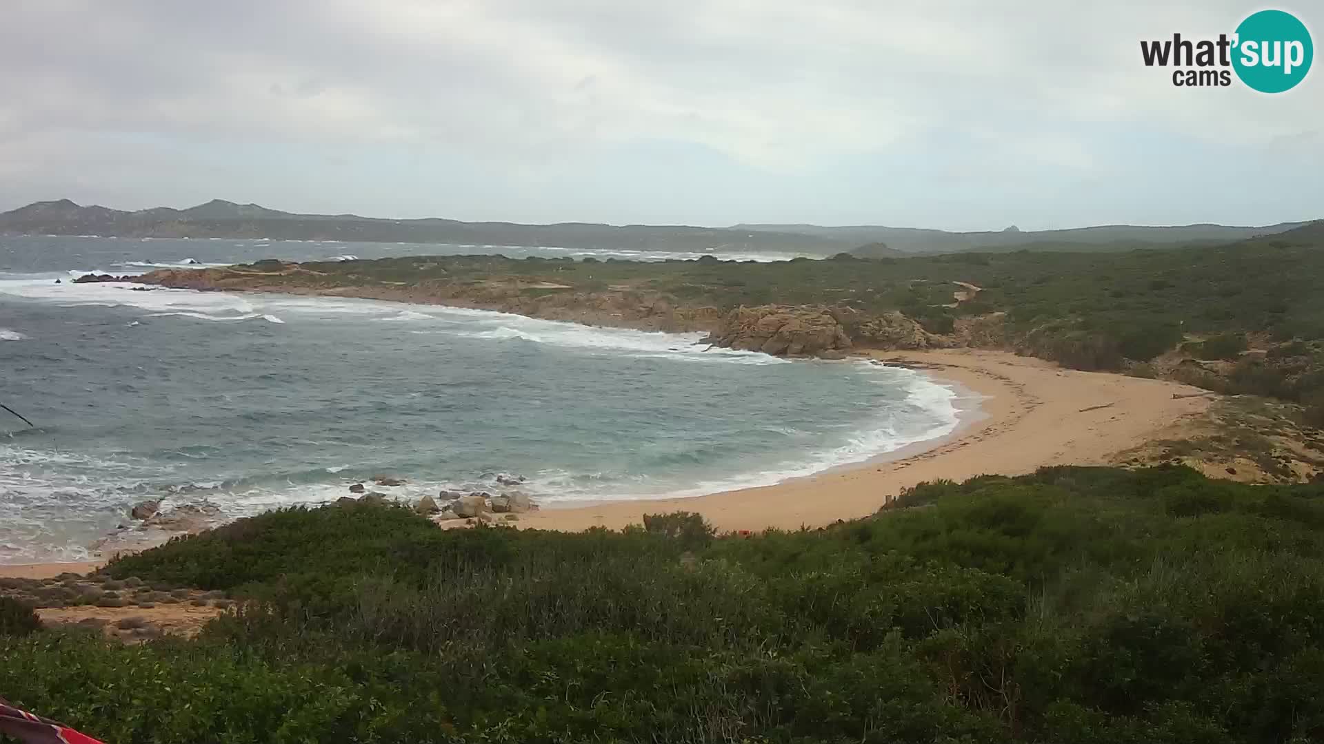 Spletna kamera v živo Plaža Cala Pischina – Aglientu – Sardinija