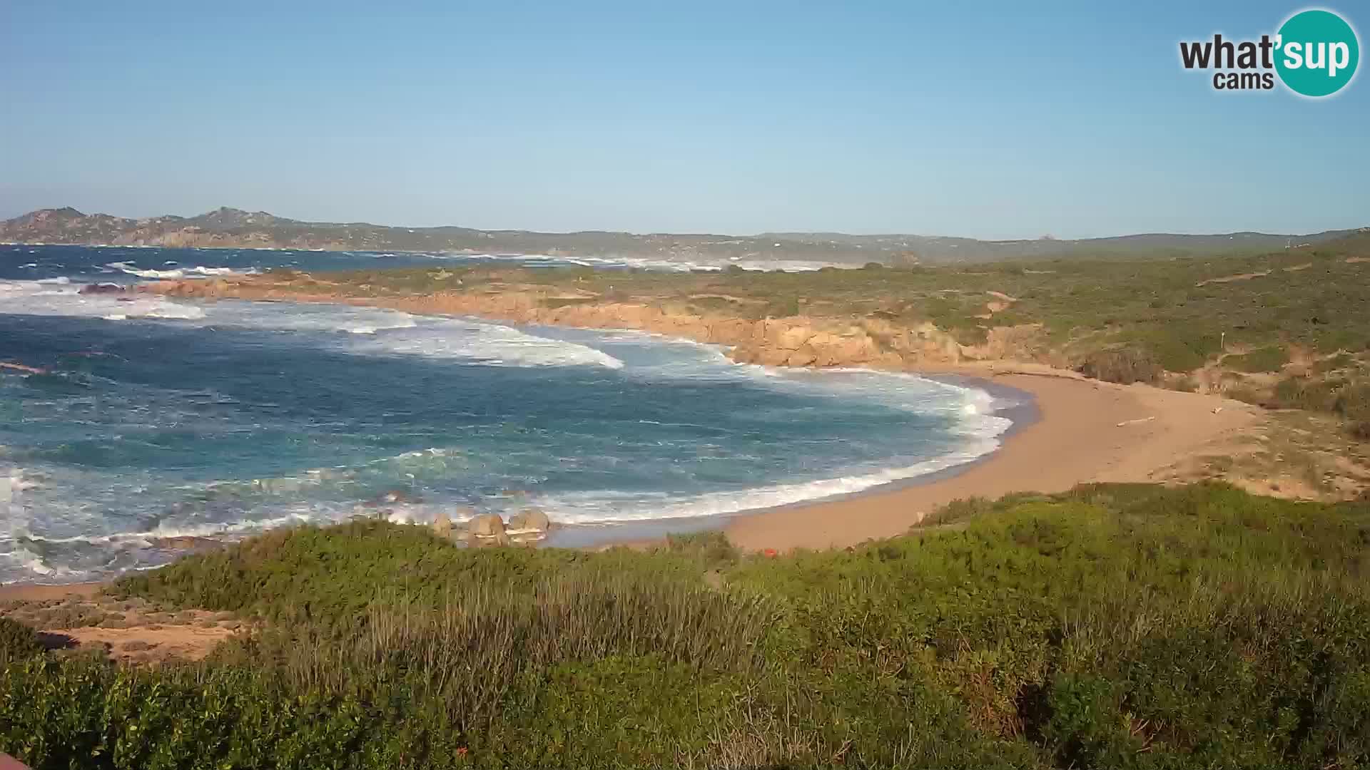 Spletna kamera v živo Plaža Cala Pischina – Aglientu – Sardinija