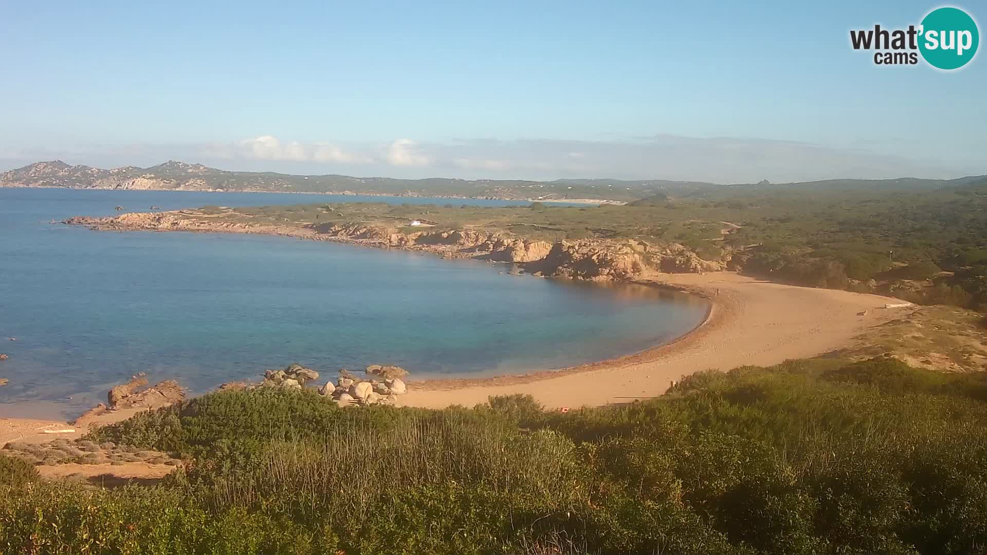 Spletna kamera v živo Plaža Cala Pischina – Aglientu – Sardinija