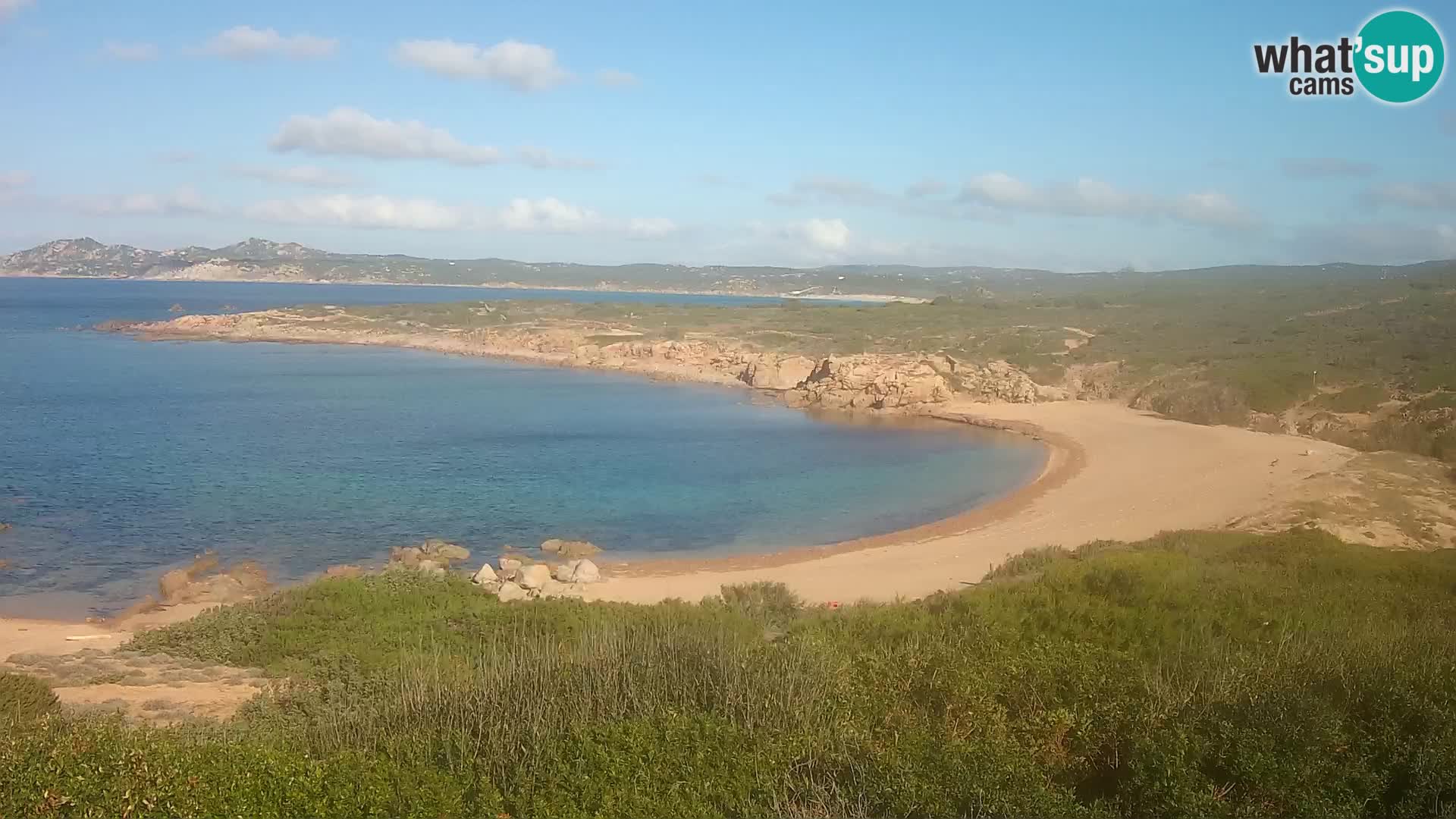 Spletna kamera v živo Plaža Cala Pischina – Aglientu – Sardinija