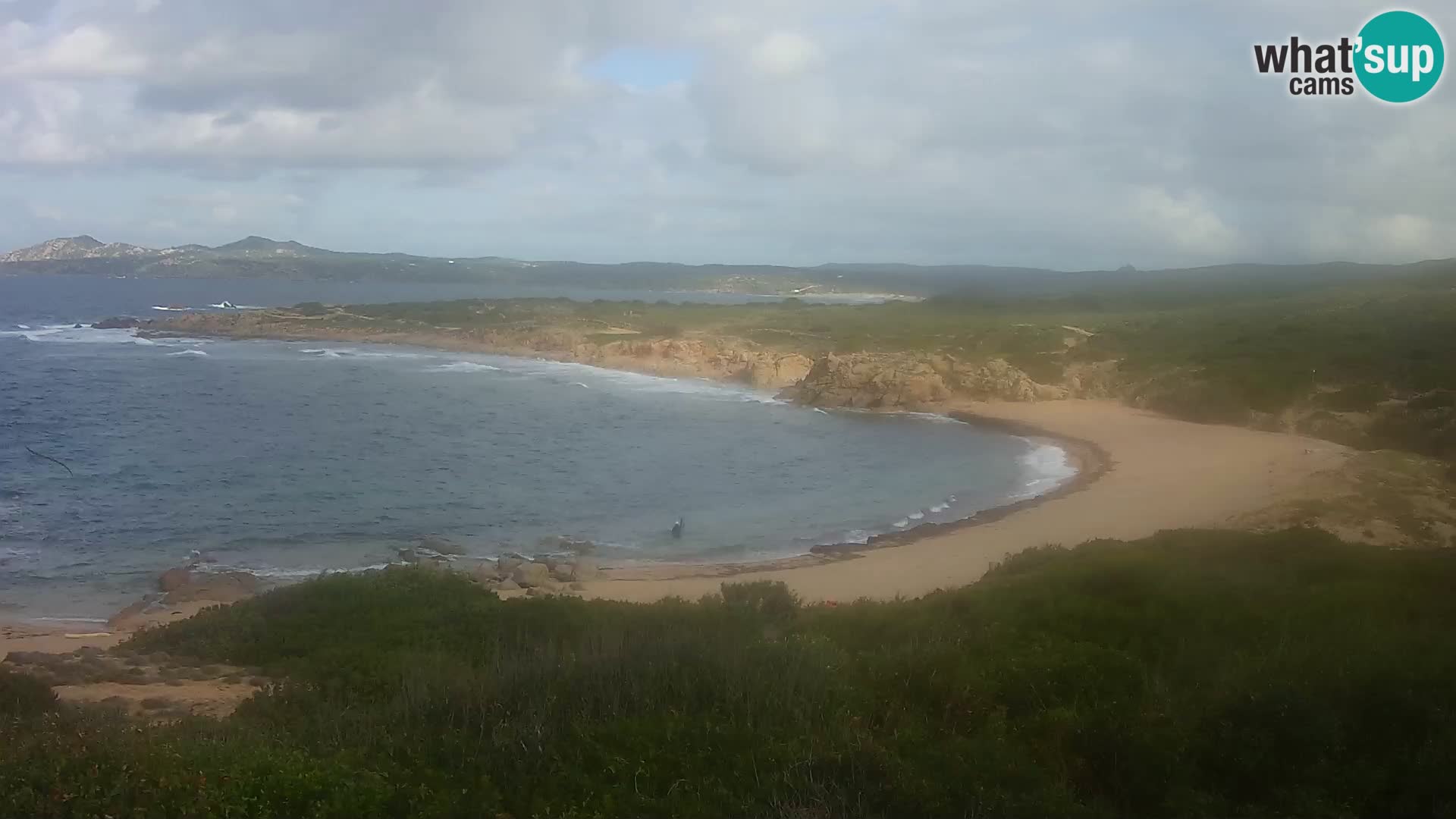 Spletna kamera v živo Plaža Cala Pischina – Aglientu – Sardinija