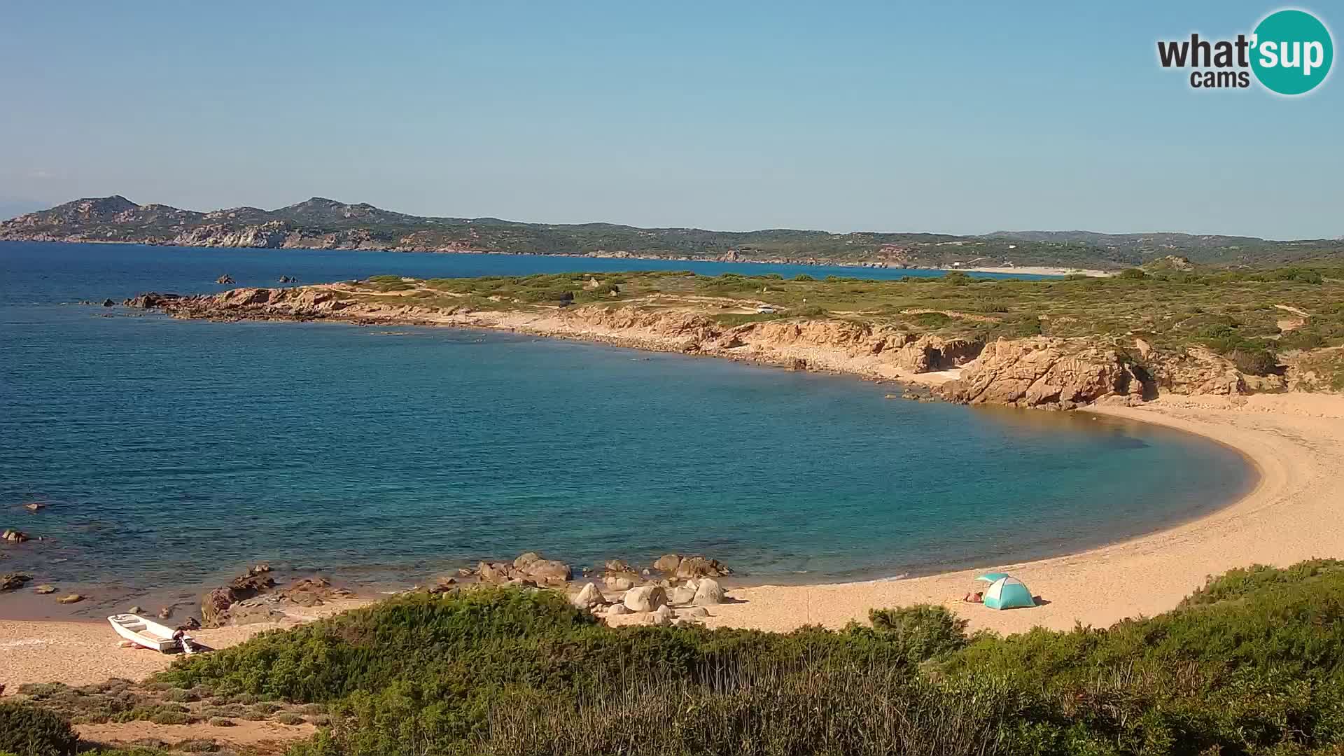 Spletna kamera v živo Plaža Cala Pischina – Aglientu – Sardinija