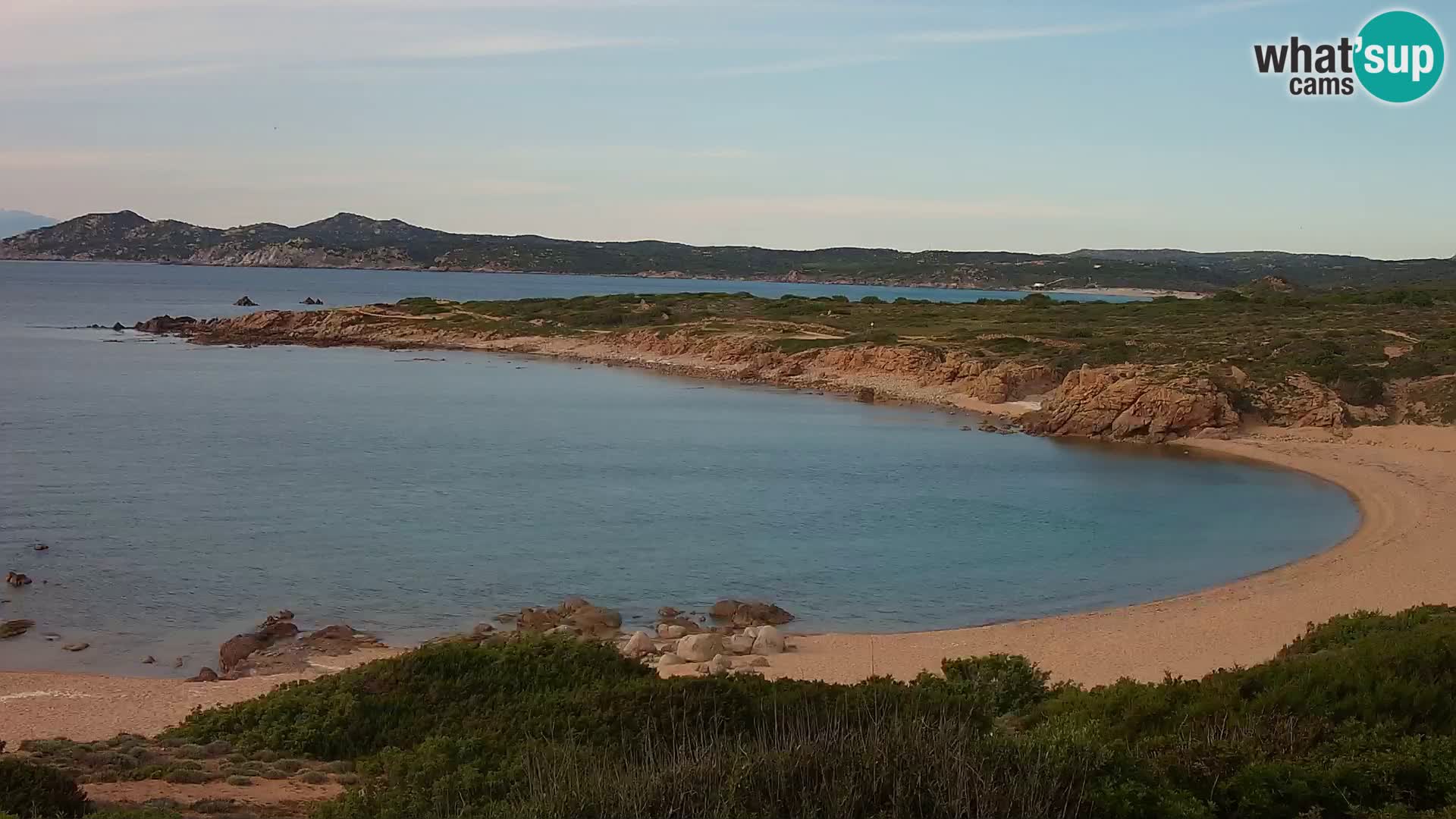 Web kamera uživo Cala Pischina plaža – Aglientu – Sardinija