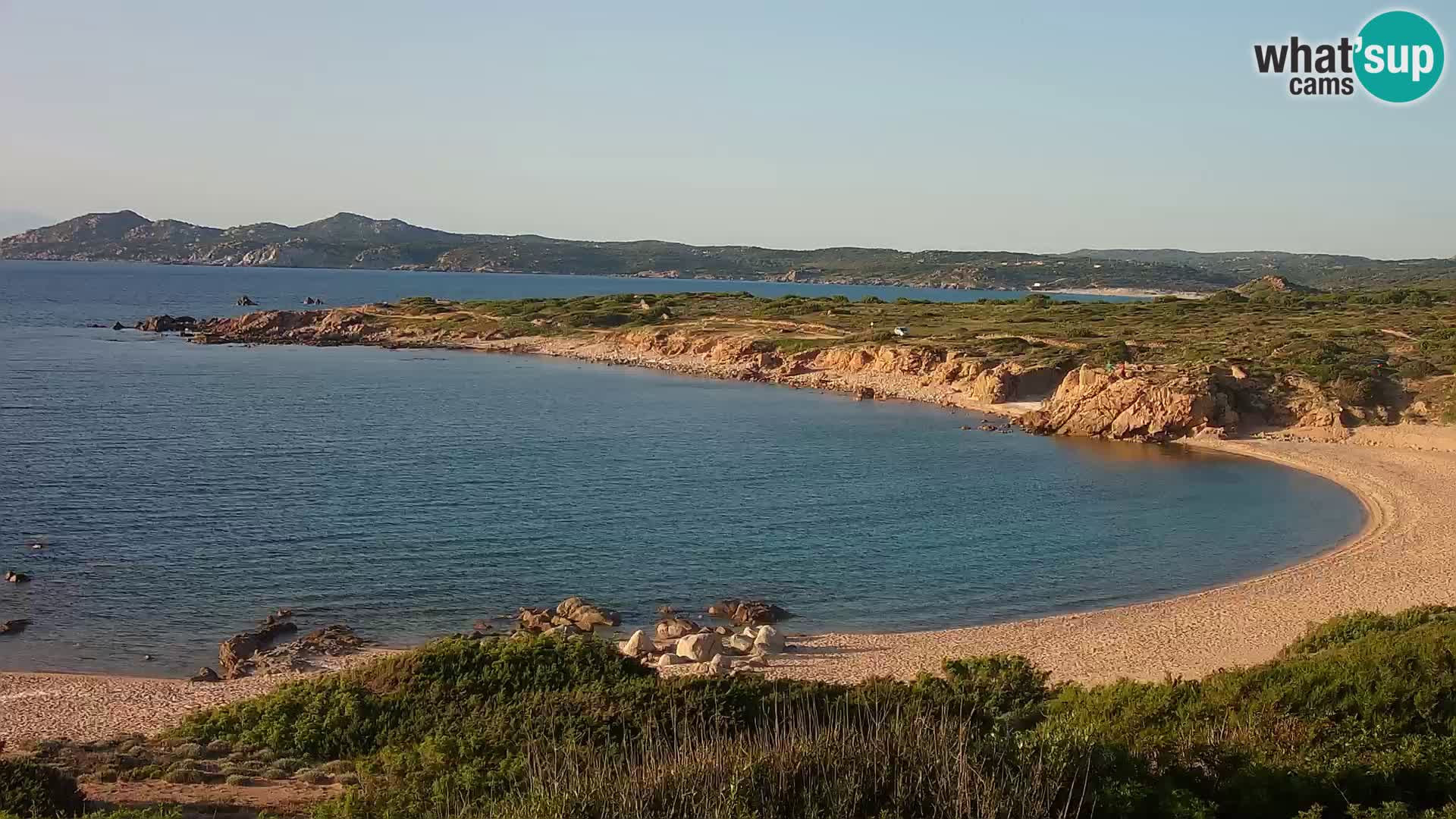 Web kamera uživo Cala Pischina plaža – Aglientu – Sardinija