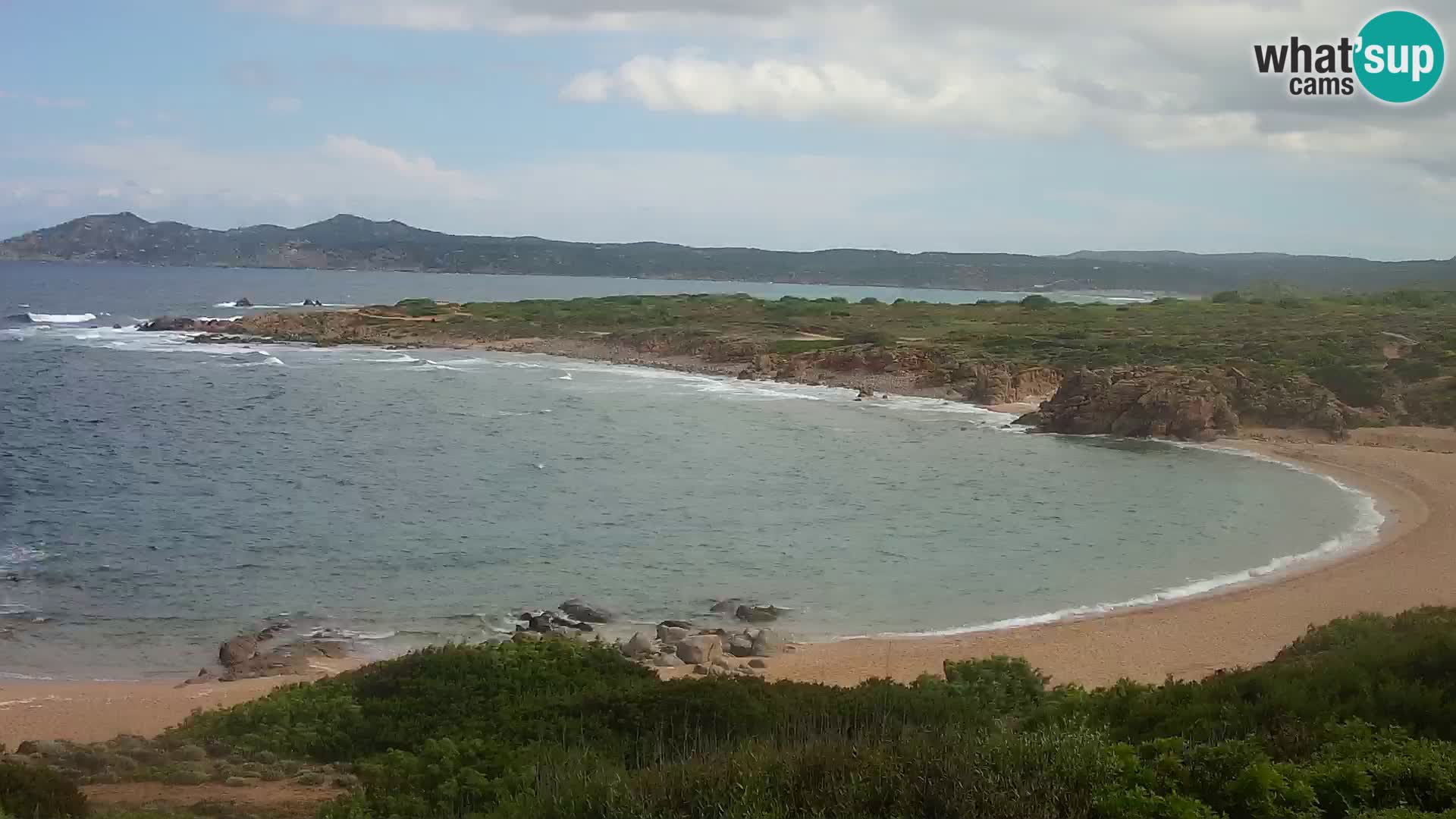 Spletna kamera v živo Plaža Cala Pischina – Aglientu – Sardinija