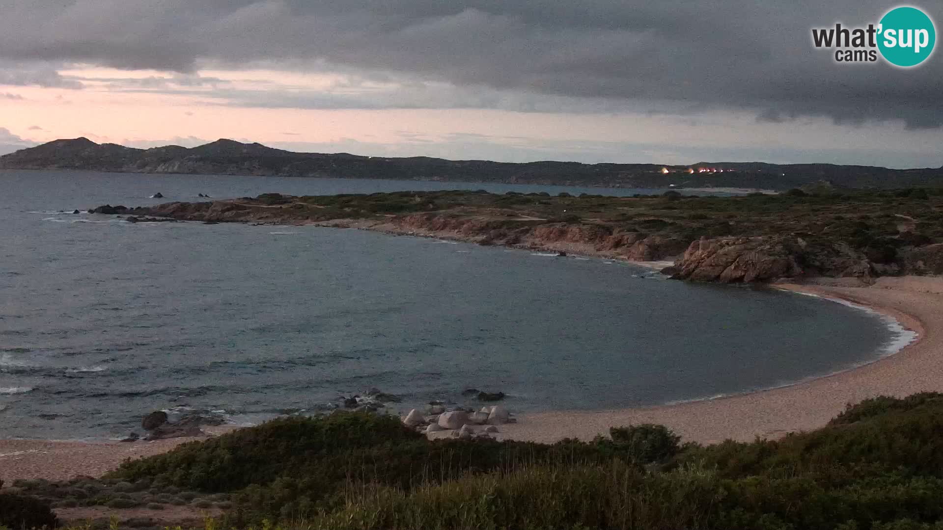 Web kamera uživo Cala Pischina plaža – Aglientu – Sardinija