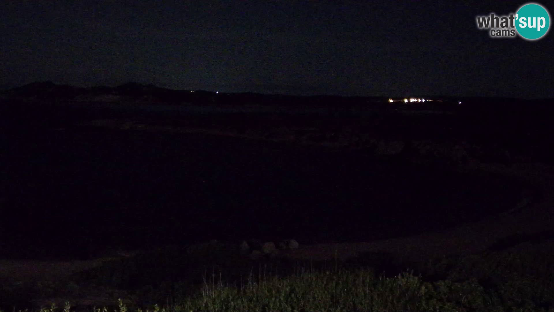 Spletna kamera v živo Plaža Cala Pischina – Aglientu – Sardinija