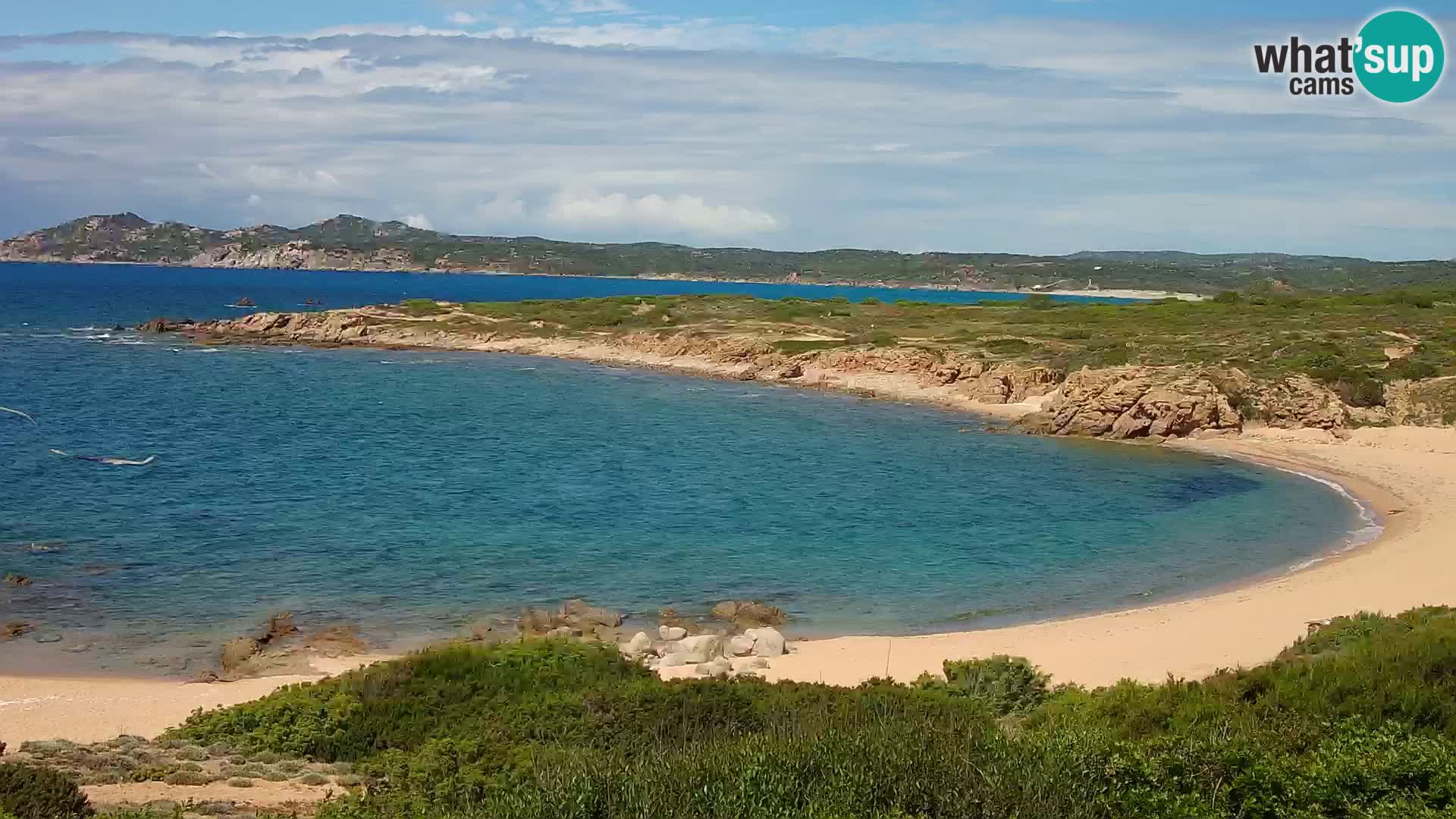 Spletna kamera v živo Plaža Cala Pischina – Aglientu – Sardinija