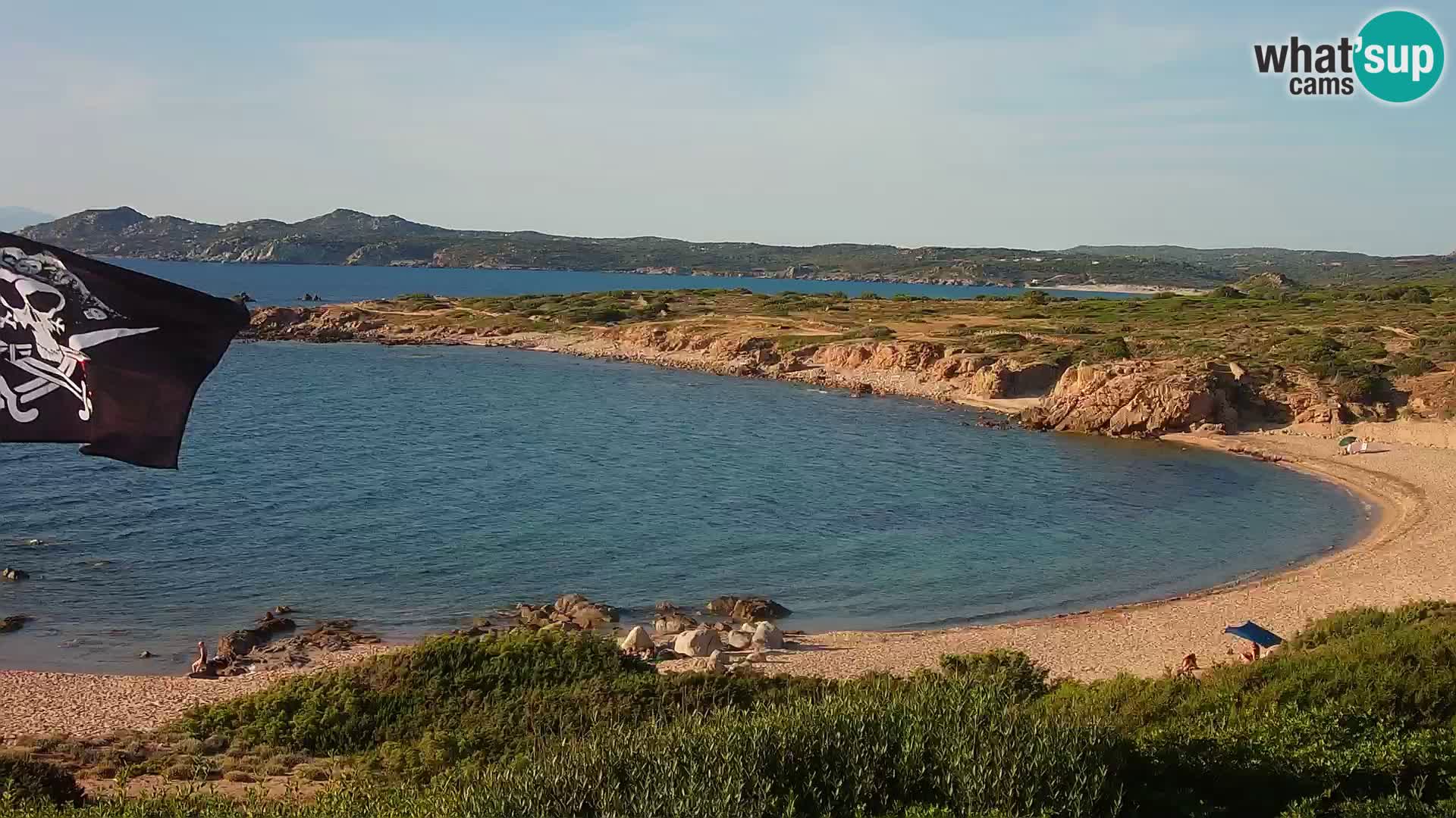 Spletna kamera v živo Plaža Cala Pischina – Aglientu – Sardinija