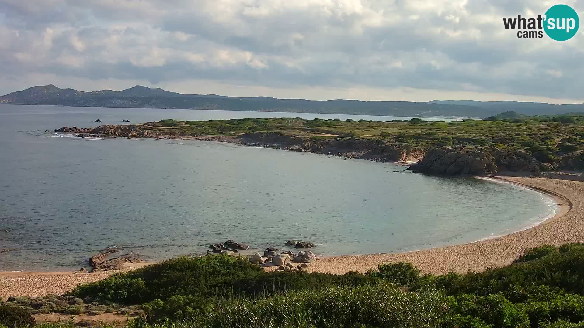 Web kamera uživo Cala Pischina plaža – Aglientu – Sardinija