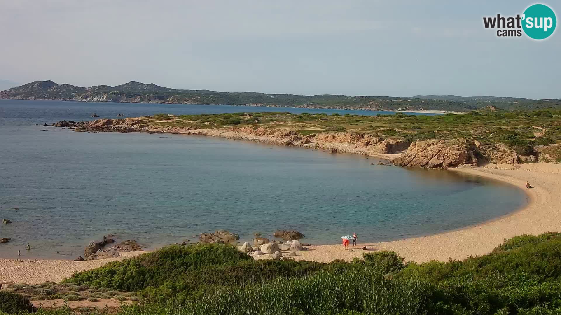 Spletna kamera v živo Plaža Cala Pischina – Aglientu – Sardinija