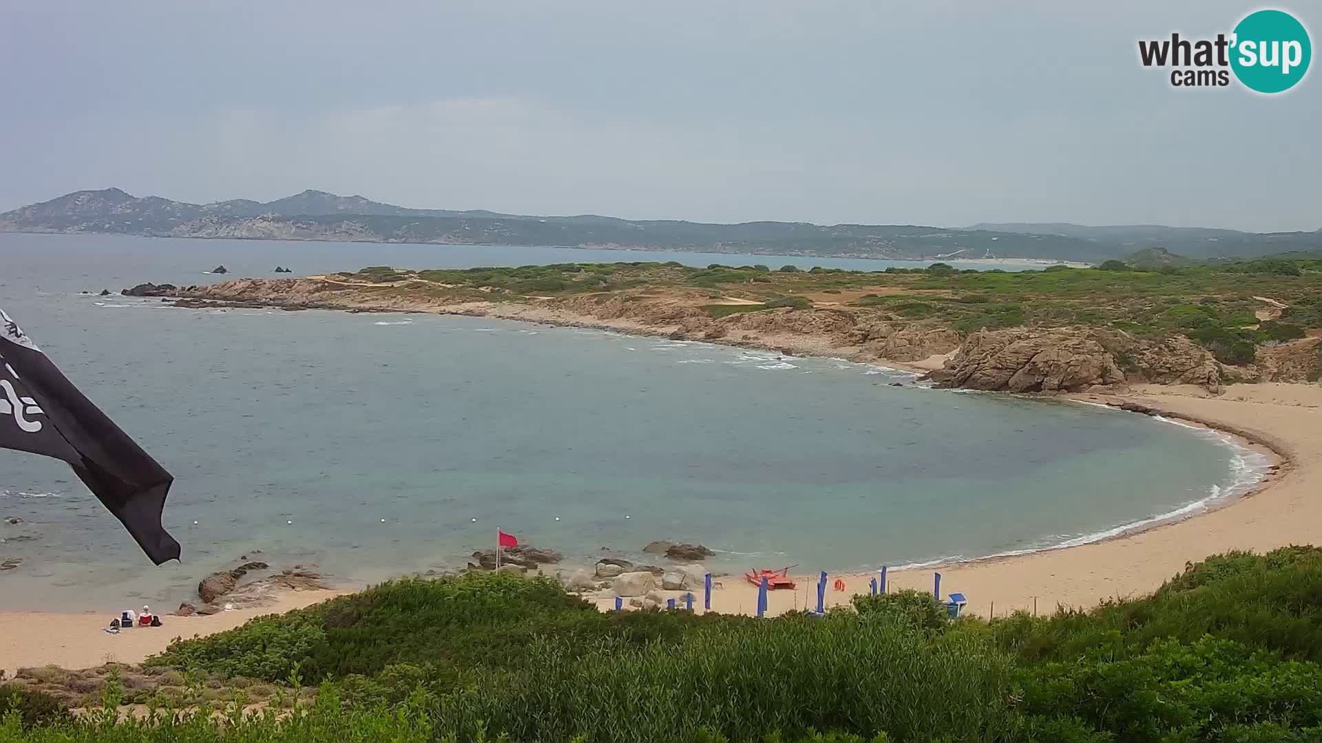 Spletna kamera v živo Plaža Cala Pischina – Aglientu – Sardinija
