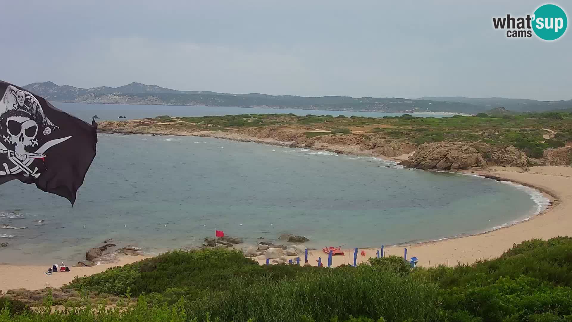Spletna kamera v živo Plaža Cala Pischina – Aglientu – Sardinija