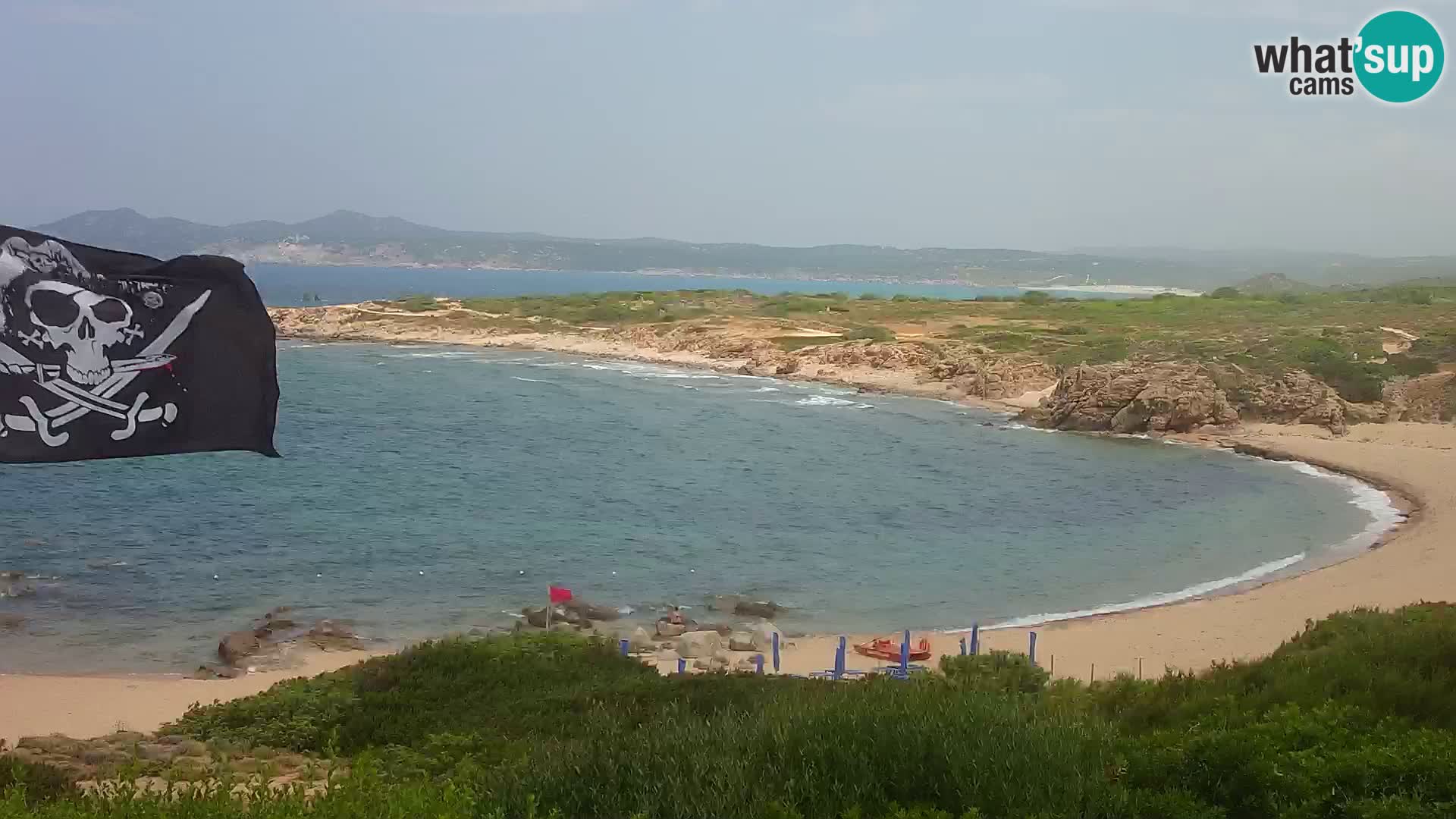 Spletna kamera v živo Plaža Cala Pischina – Aglientu – Sardinija