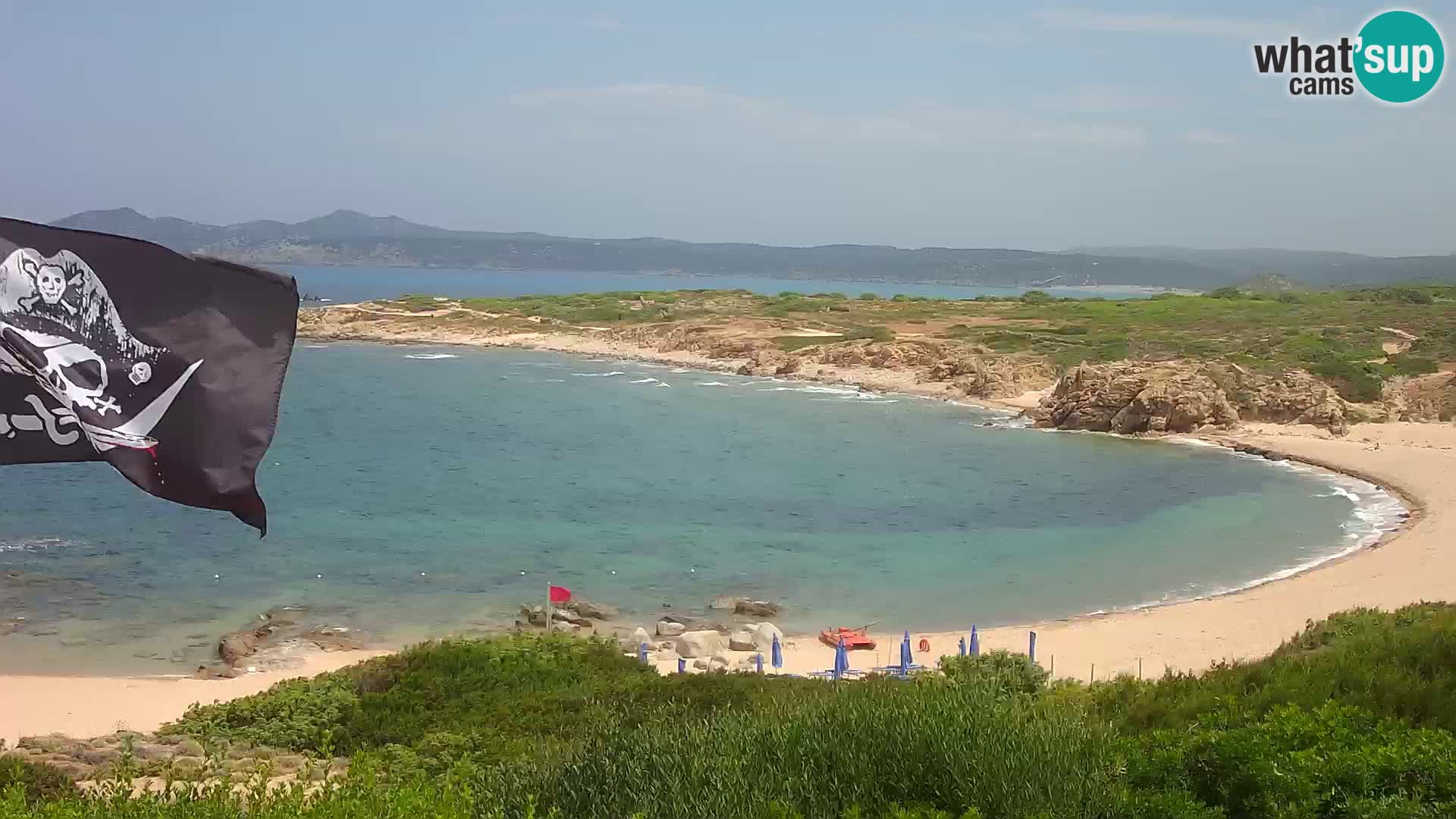 Spletna kamera v živo Plaža Cala Pischina – Aglientu – Sardinija