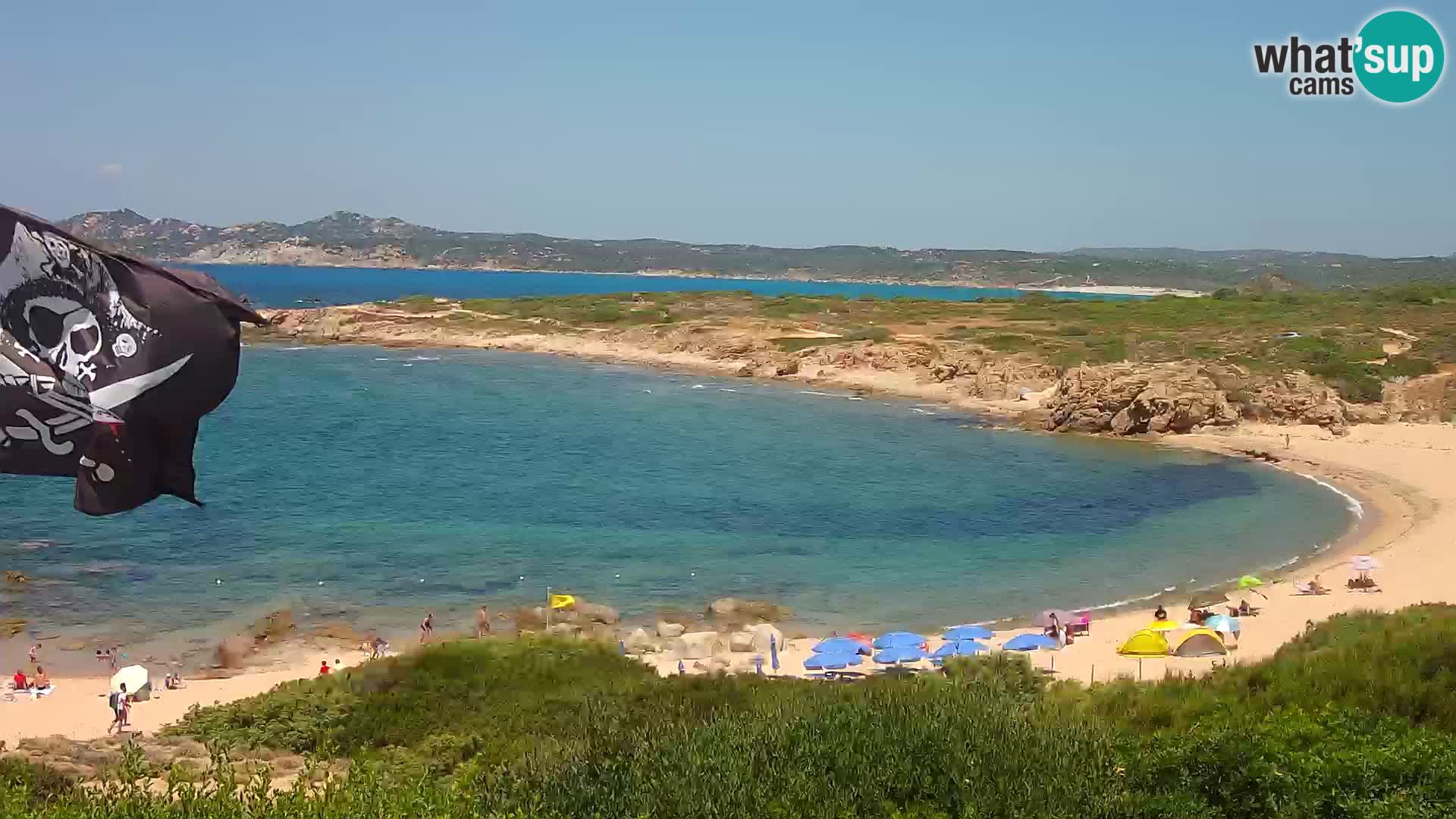 Spletna kamera v živo Plaža Cala Pischina – Aglientu – Sardinija