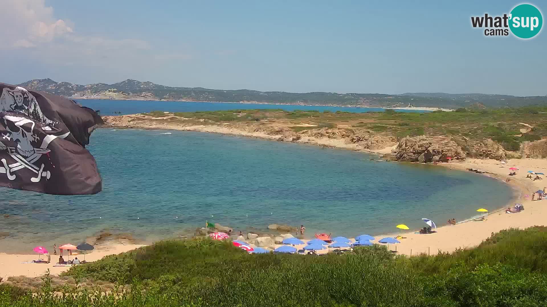 Spletna kamera v živo Plaža Cala Pischina – Aglientu – Sardinija