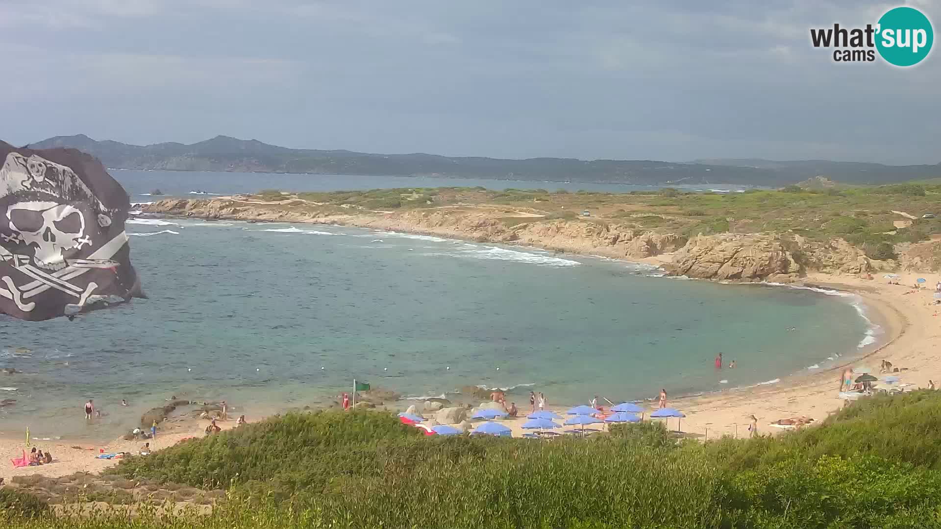 Spletna kamera v živo Plaža Cala Pischina – Aglientu – Sardinija