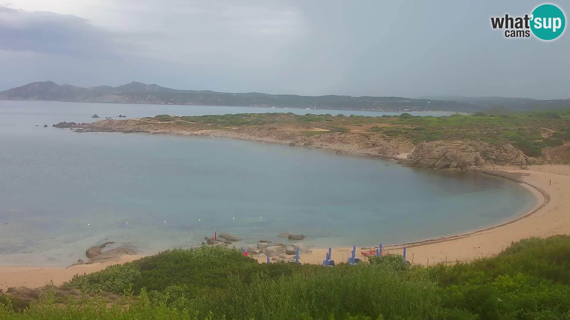 Spletna kamera v živo Plaža Cala Pischina – Aglientu – Sardinija