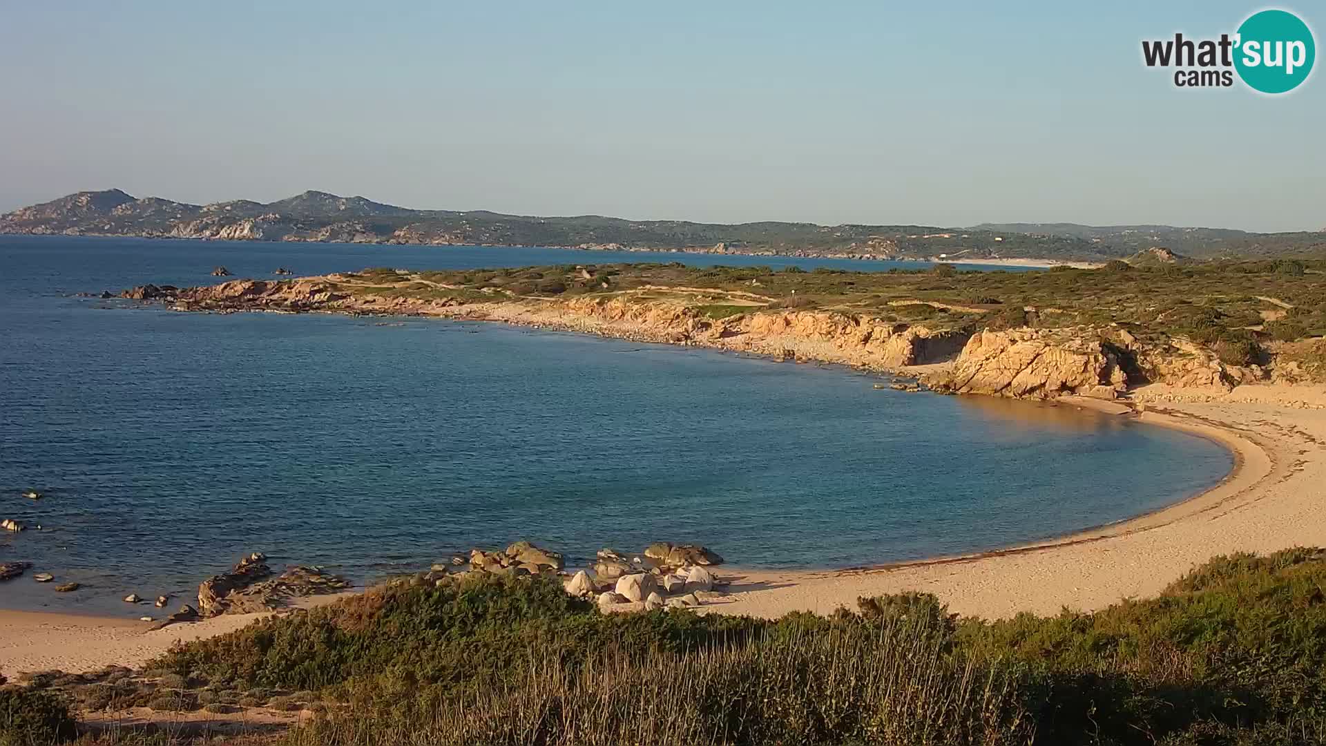 Web kamera uživo Cala Pischina plaža – Aglientu – Sardinija