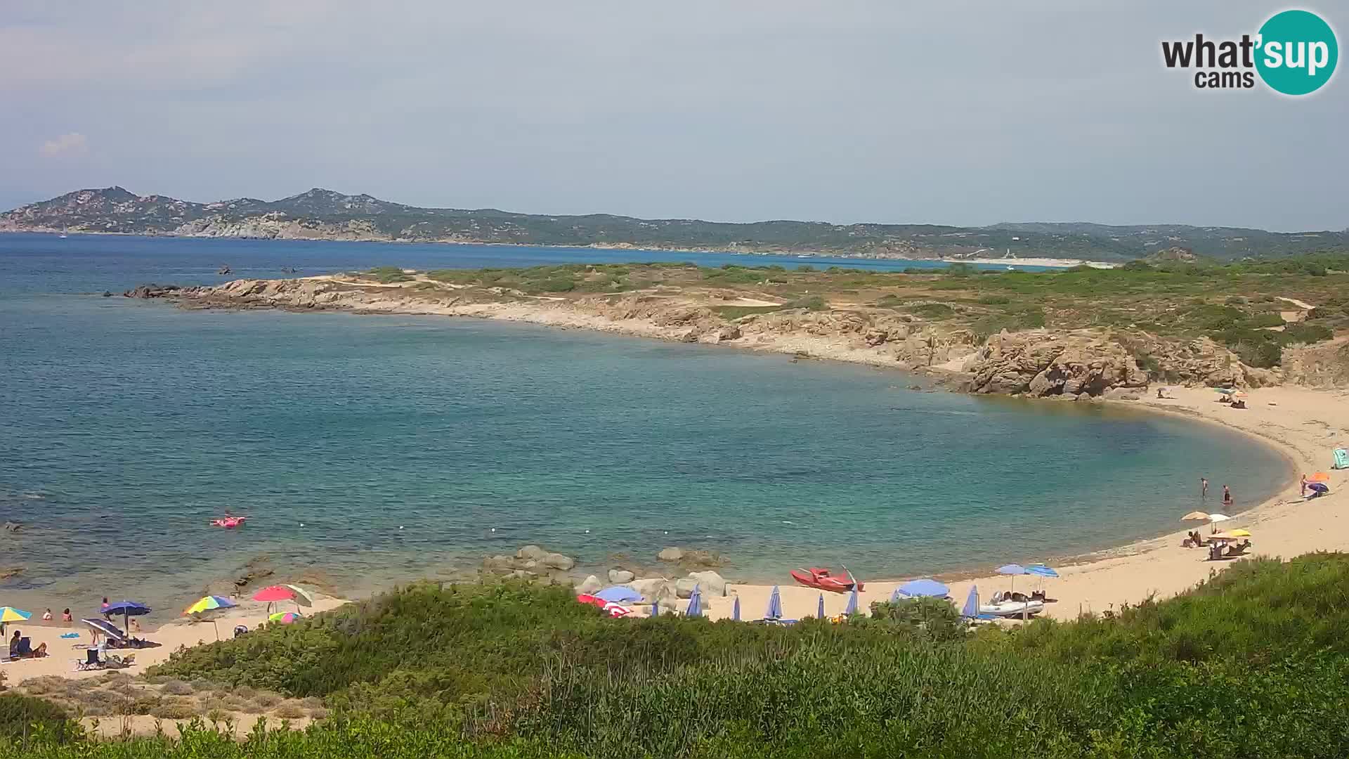 Spletna kamera v živo Plaža Cala Pischina – Aglientu – Sardinija