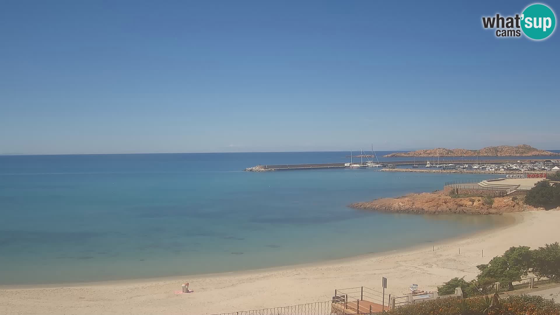 Beach Isola Rossa Webcam – Live View of Sardegna’s Stunning Shoreline