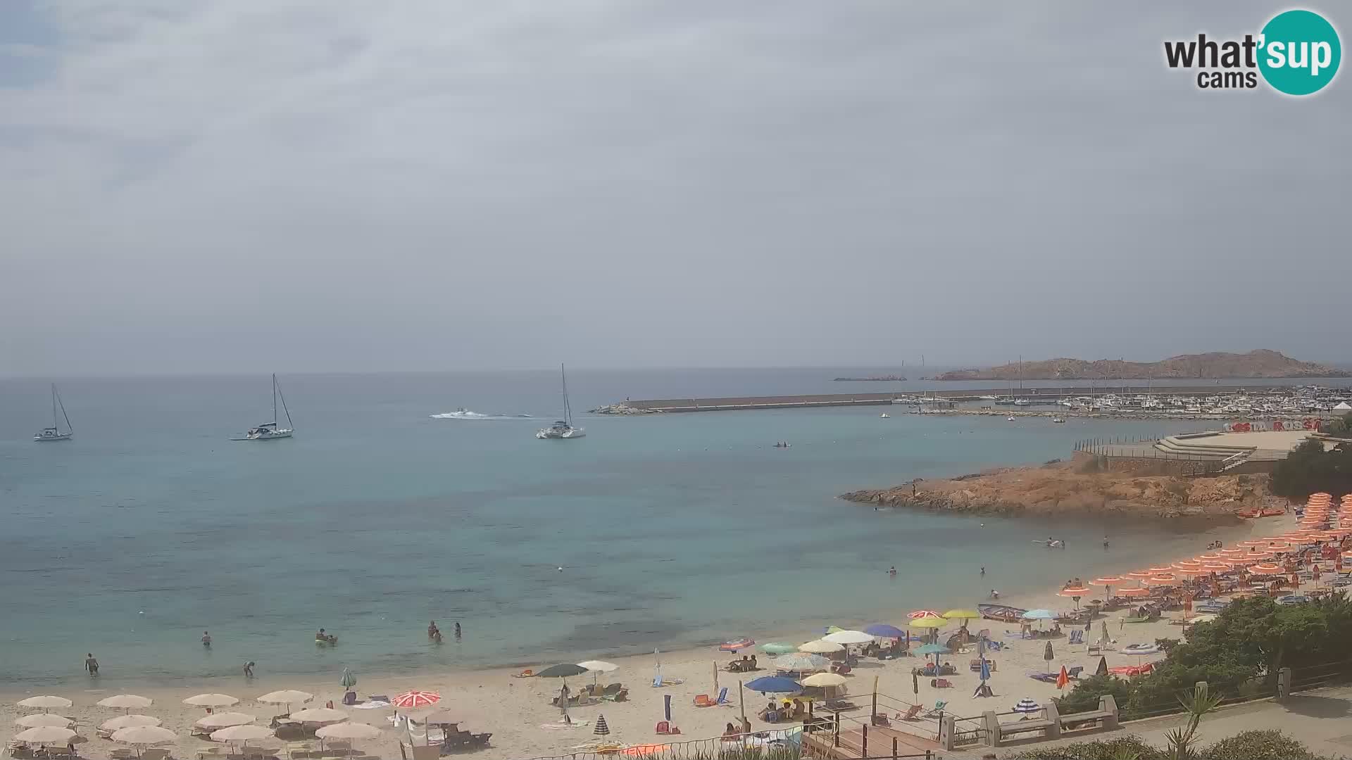 Webcam de la plage d’Isola Rossa – Vue en direct de la magnifique côte de la Sardaigne