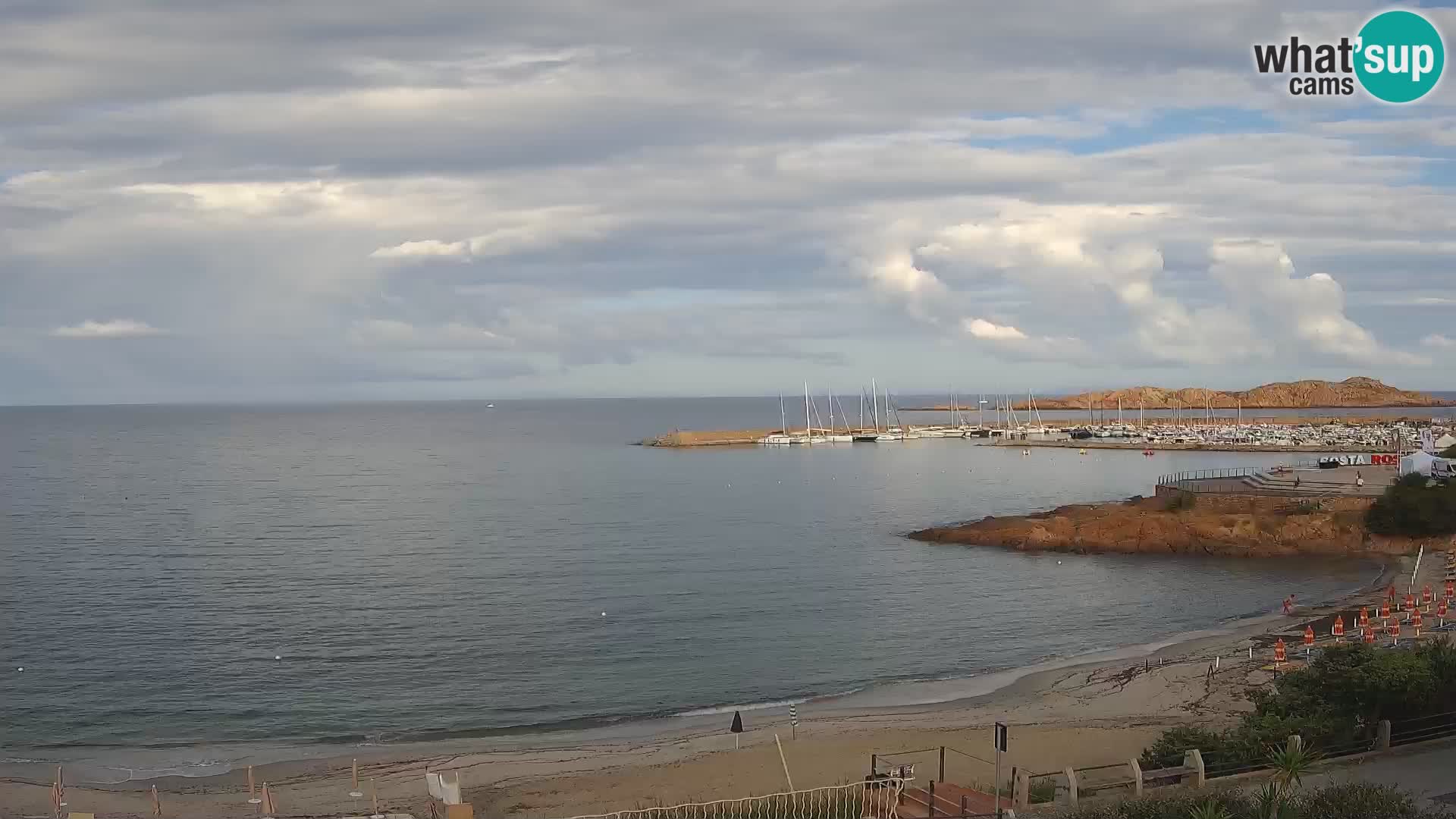 Beach Isola Rossa Webcam – Live View of Sardegna’s Stunning Shoreline