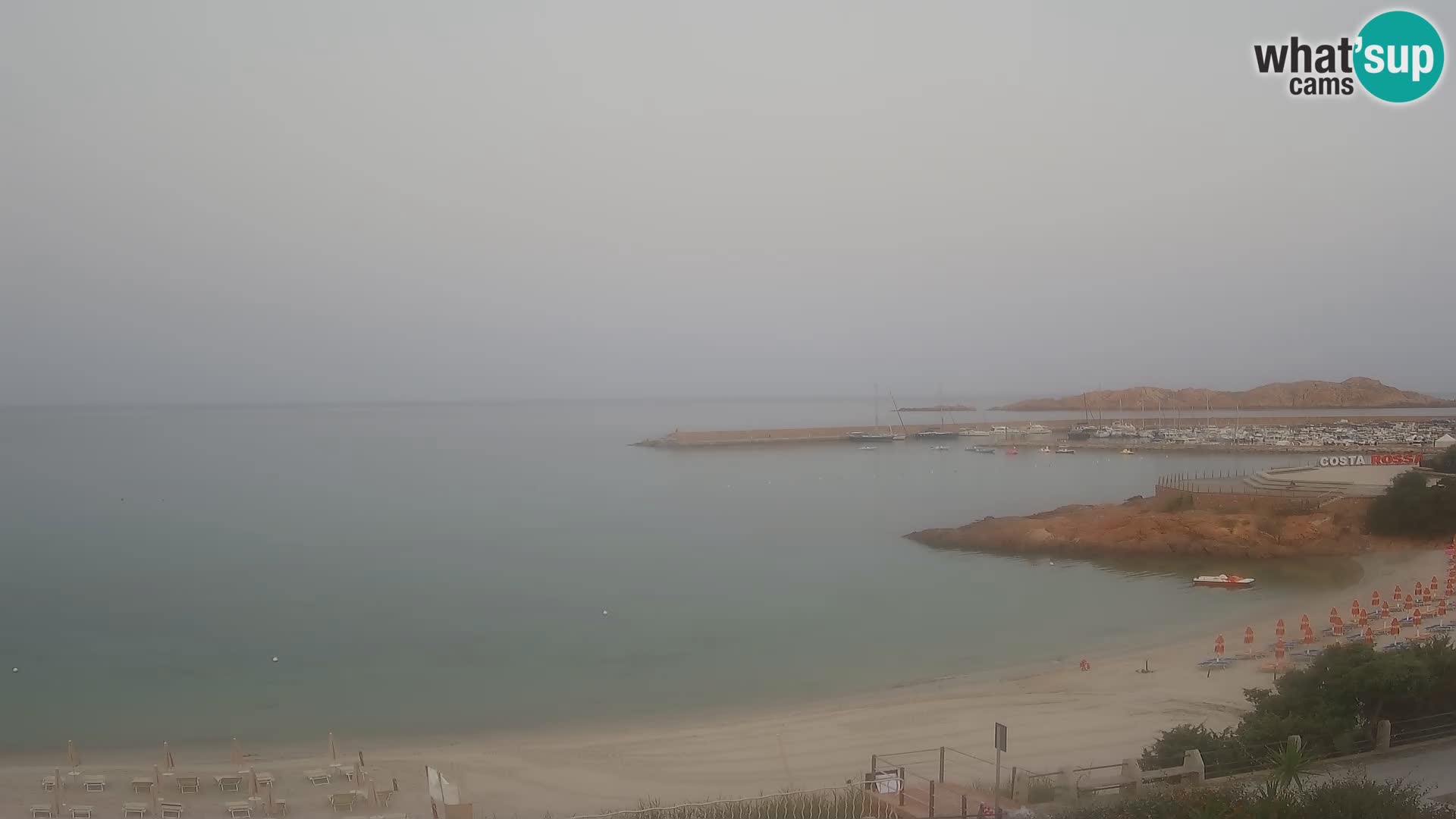 Webcam della spiaggia di Isola Rossa – Vista in diretta della meravigliosa costa della Sardegna