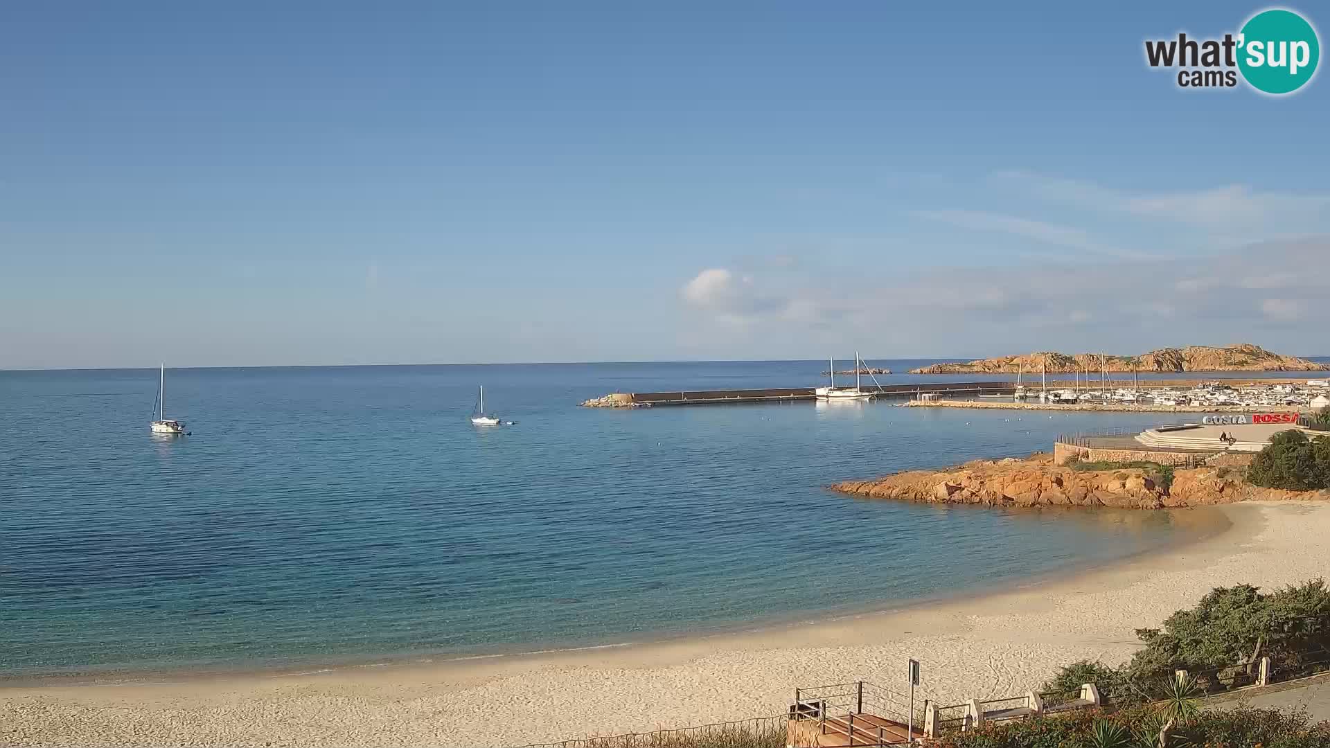 Webcam della spiaggia di Isola Rossa – Vista in diretta della meravigliosa costa della Sardegna