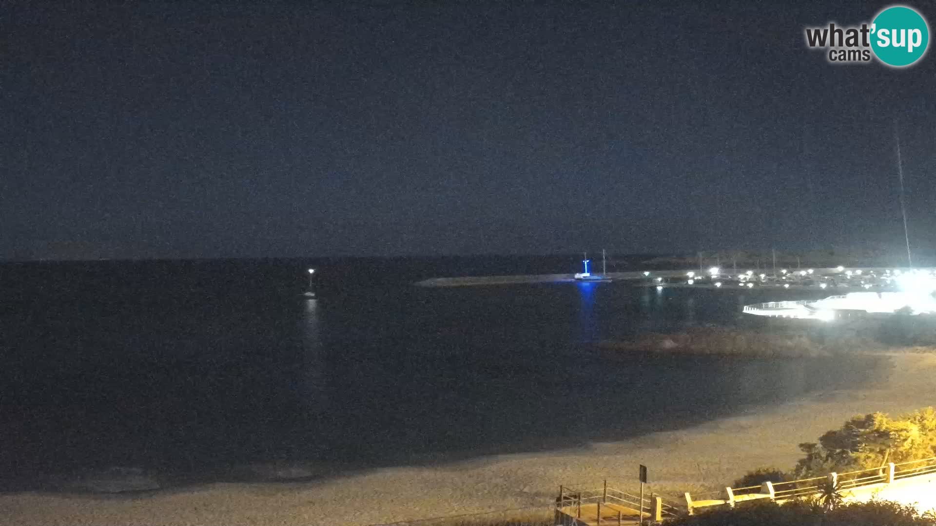 Webcam della spiaggia di Isola Rossa – Vista in diretta della meravigliosa costa della Sardegna