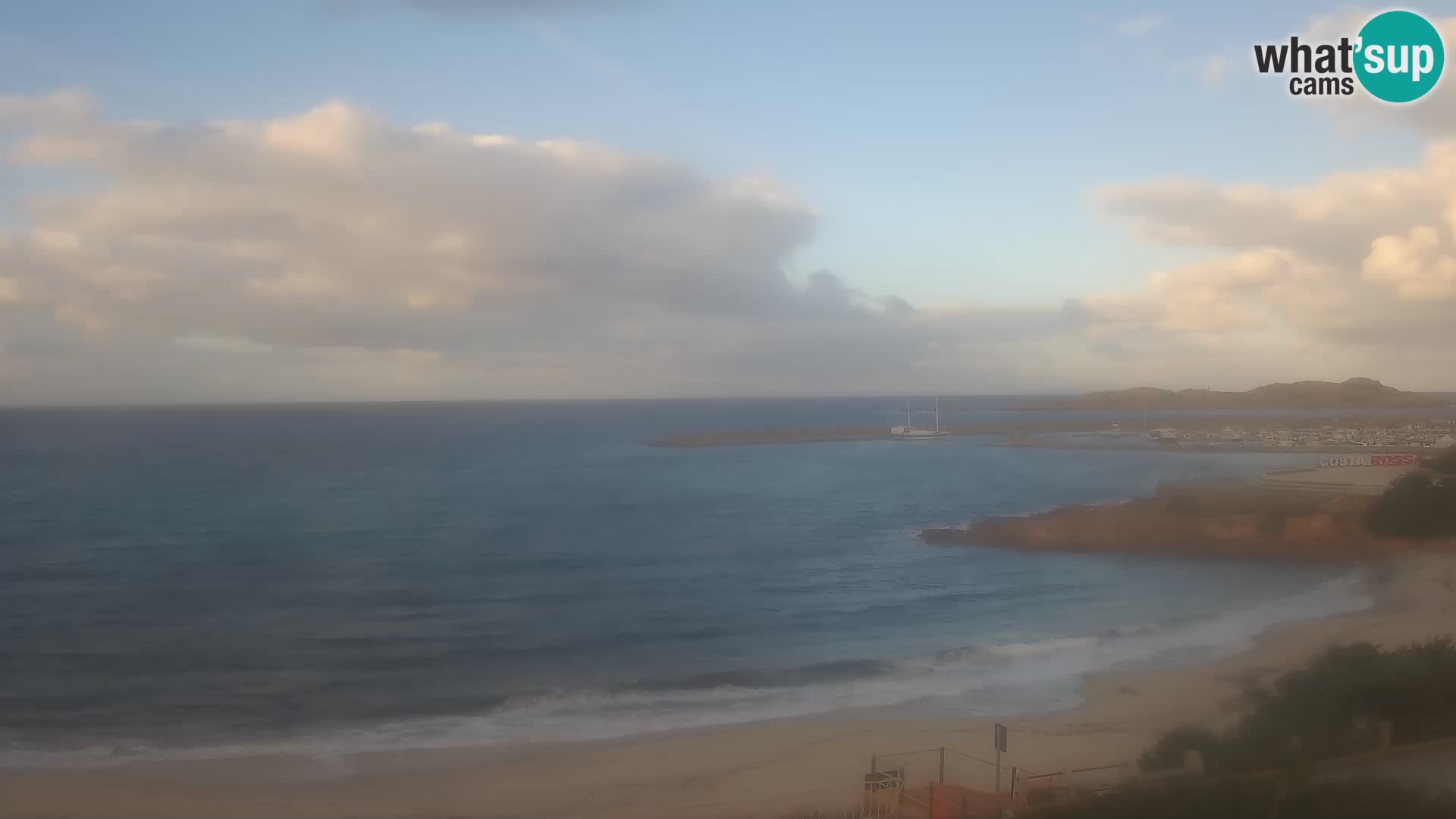 Beach Isola Rossa Webcam – Live View of Sardegna’s Stunning Shoreline