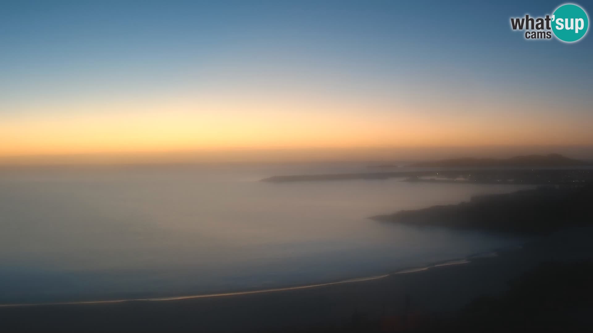 Web kamera plaže Isola Rossa – Uživo pogled na predivnu obalu Sardinije