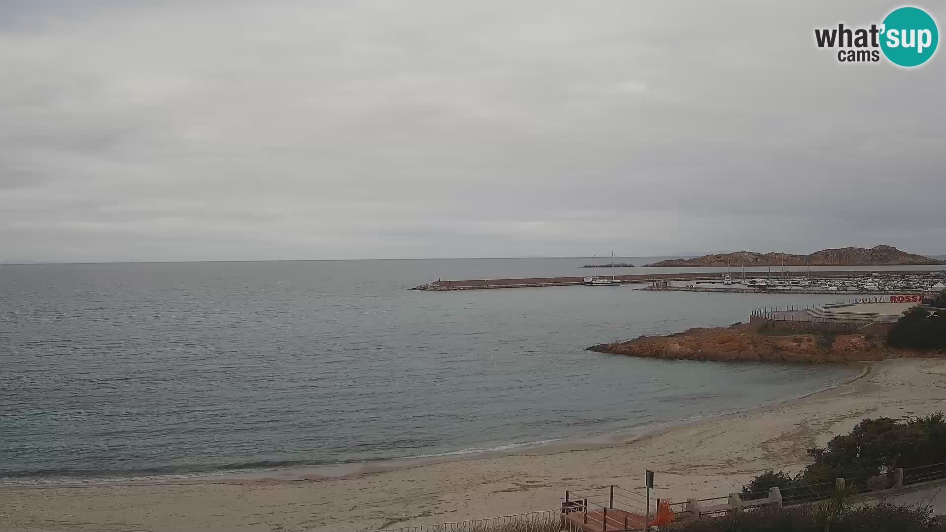 Webcam della spiaggia di Isola Rossa – Vista in diretta della meravigliosa costa della Sardegna