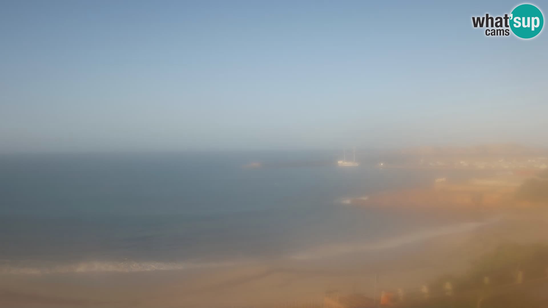 Webcam de la plage d’Isola Rossa – Vue en direct de la magnifique côte de la Sardaigne