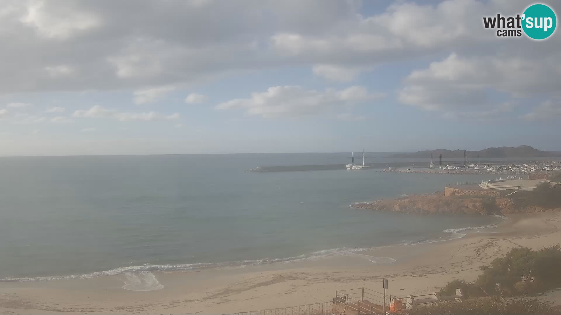 Isola Rossa Strand Webcam – Live-Ansicht der atemberaubenden Küstenlinie von Sardinien