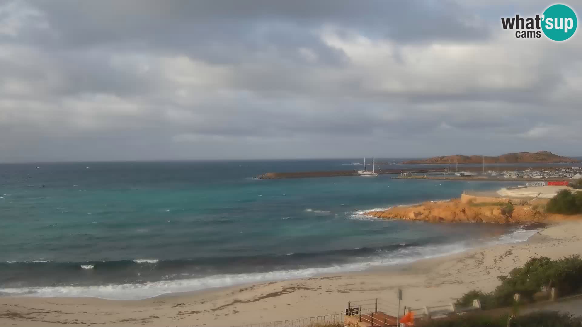 Beach Isola Rossa Webcam – Live View of Sardegna’s Stunning Shoreline