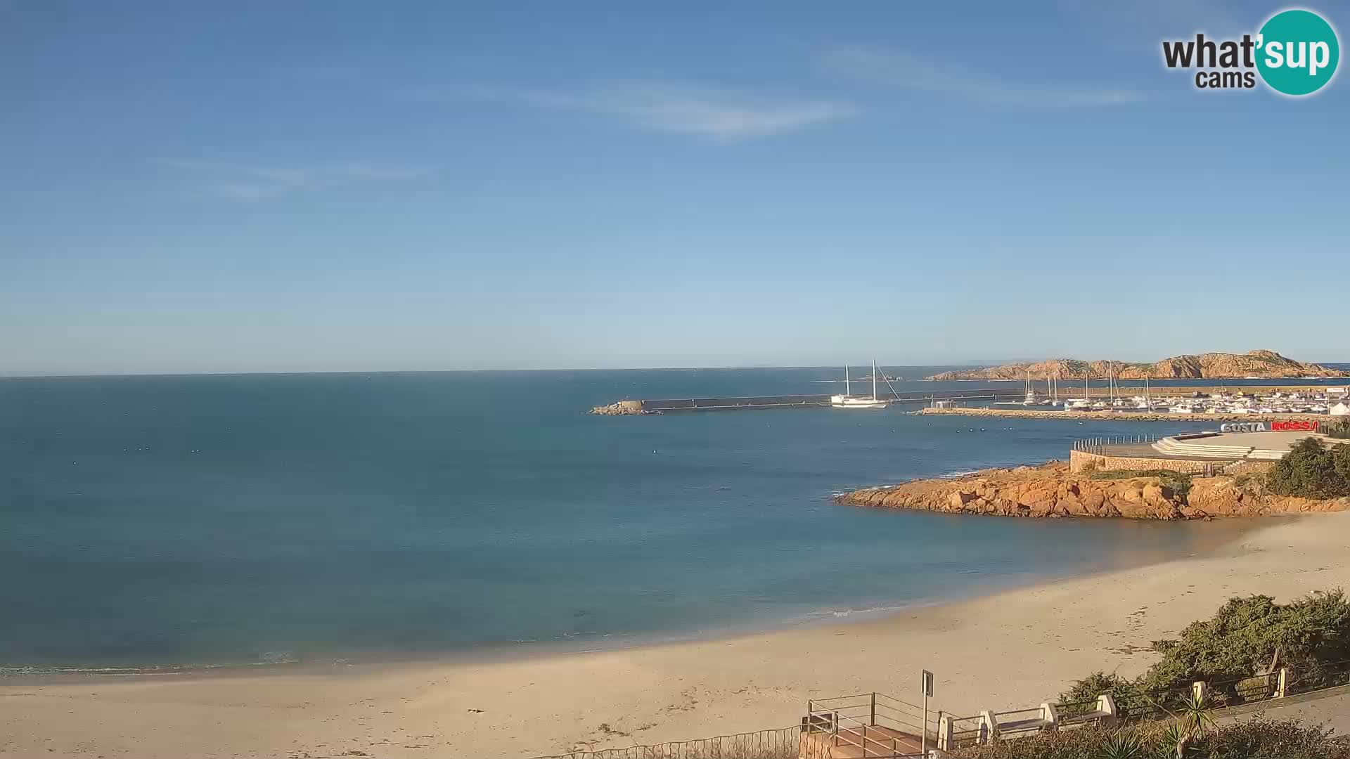 Beach Isola Rossa Webcam – Live View of Sardegna’s Stunning Shoreline